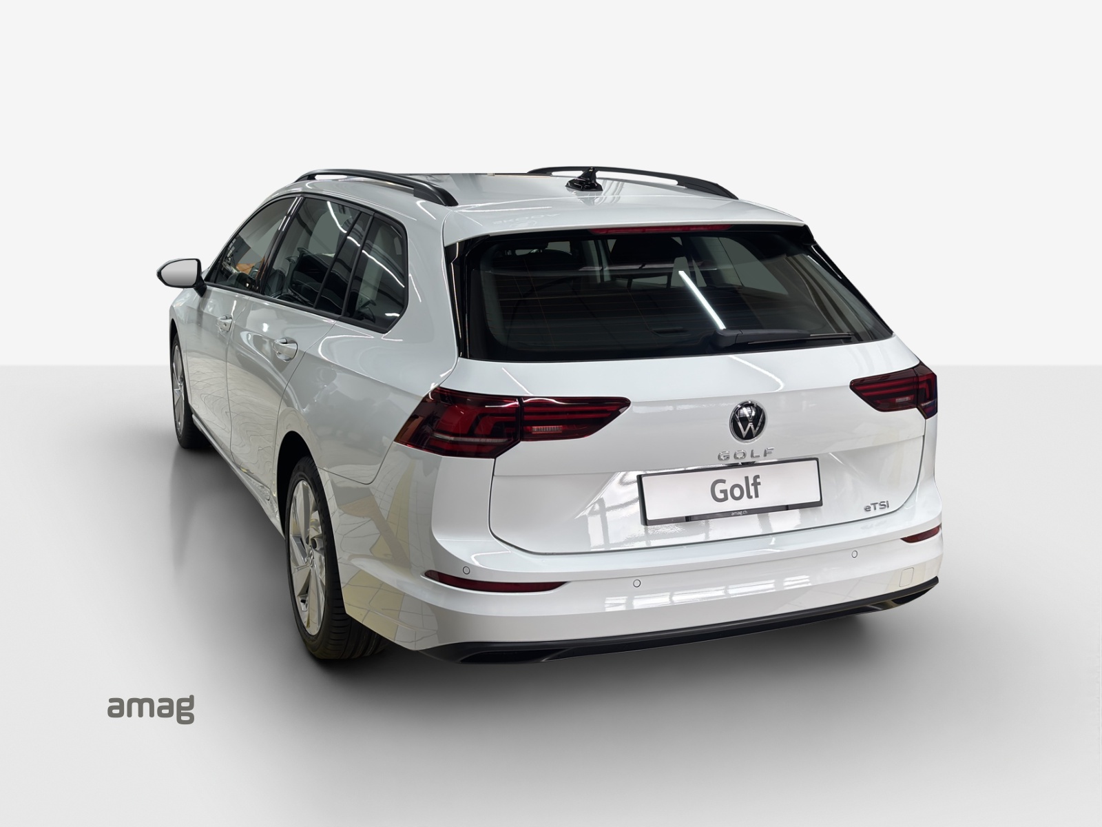 VW Golf Variant 1.5 eTSI mHEV Life-showroom-element-2