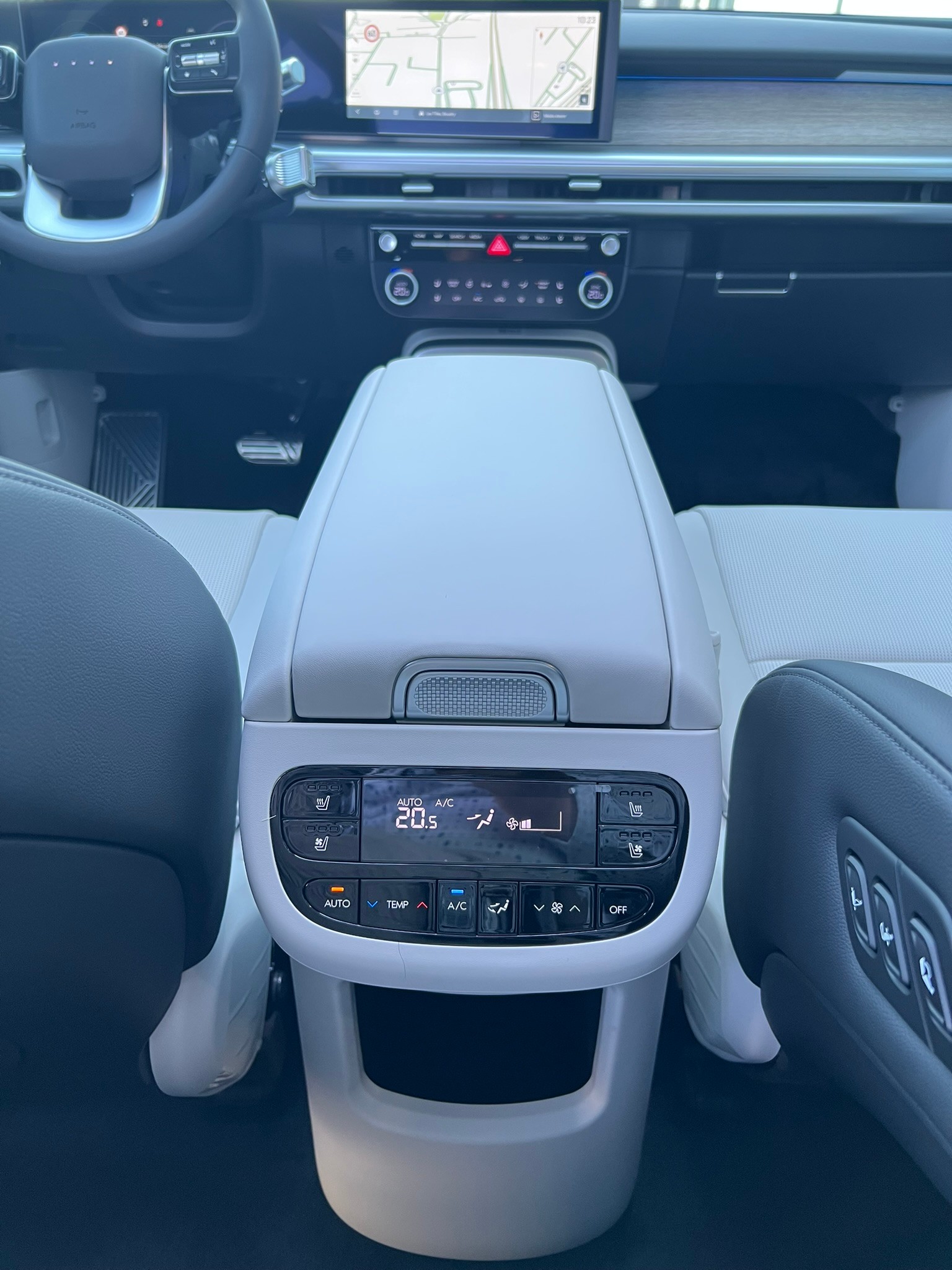 Image HYUNDAI IONIQ Ioniq 9 110kWh Vertex Caligraphy 4WD