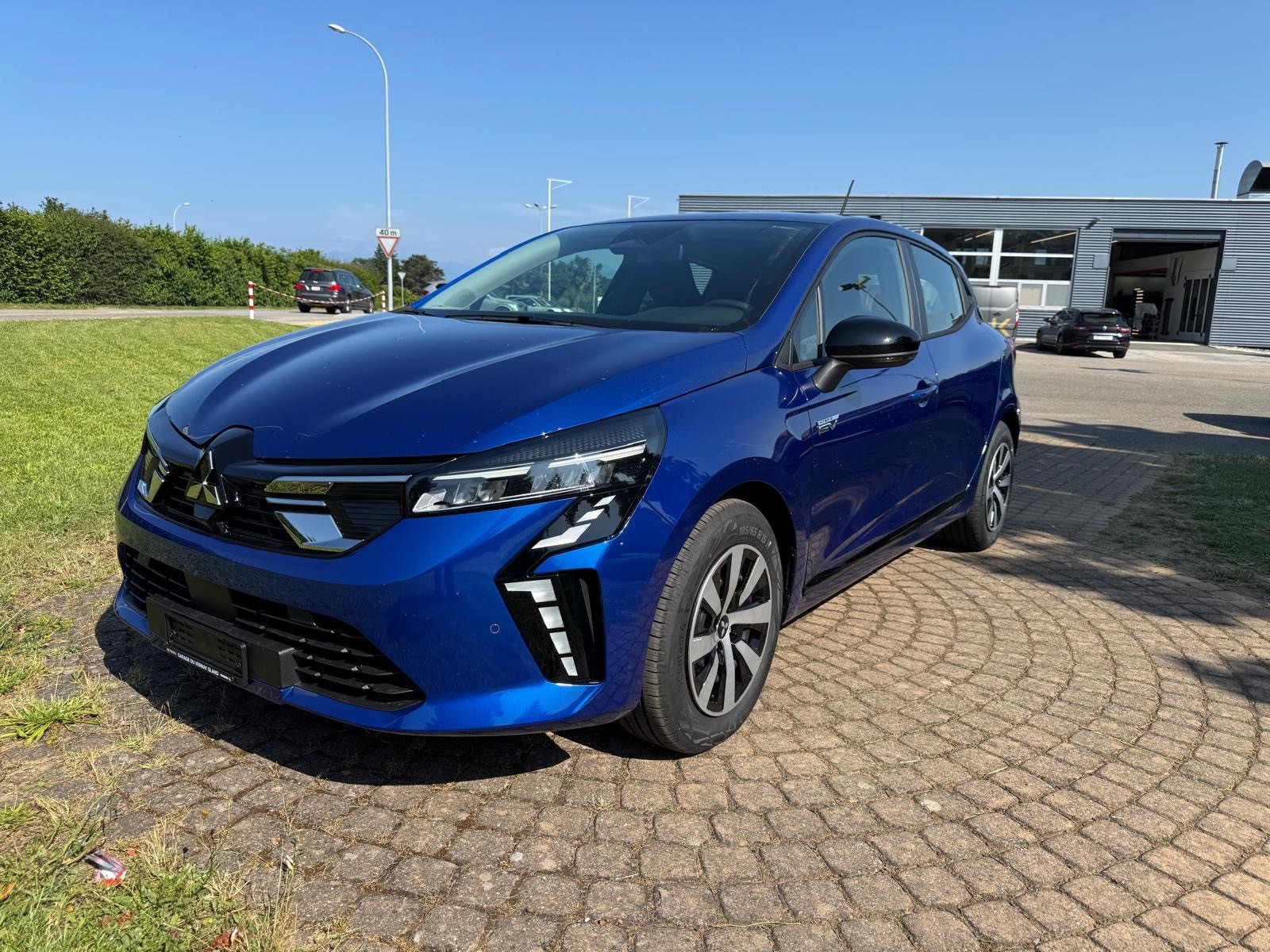 MITSUBISHI COLT 1.6 HEV Invite