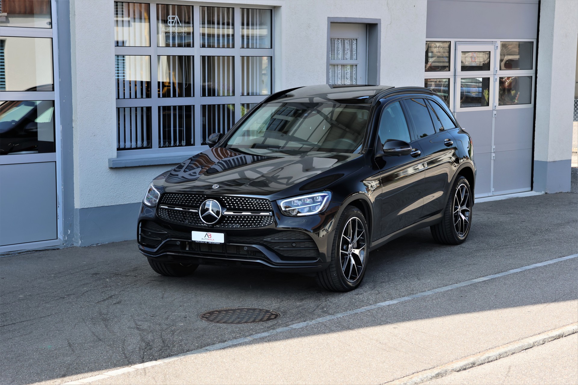 MERCEDES-BENZ GLC 300 AMG Line 4Matic 9G-Tronic (CH) MSI+