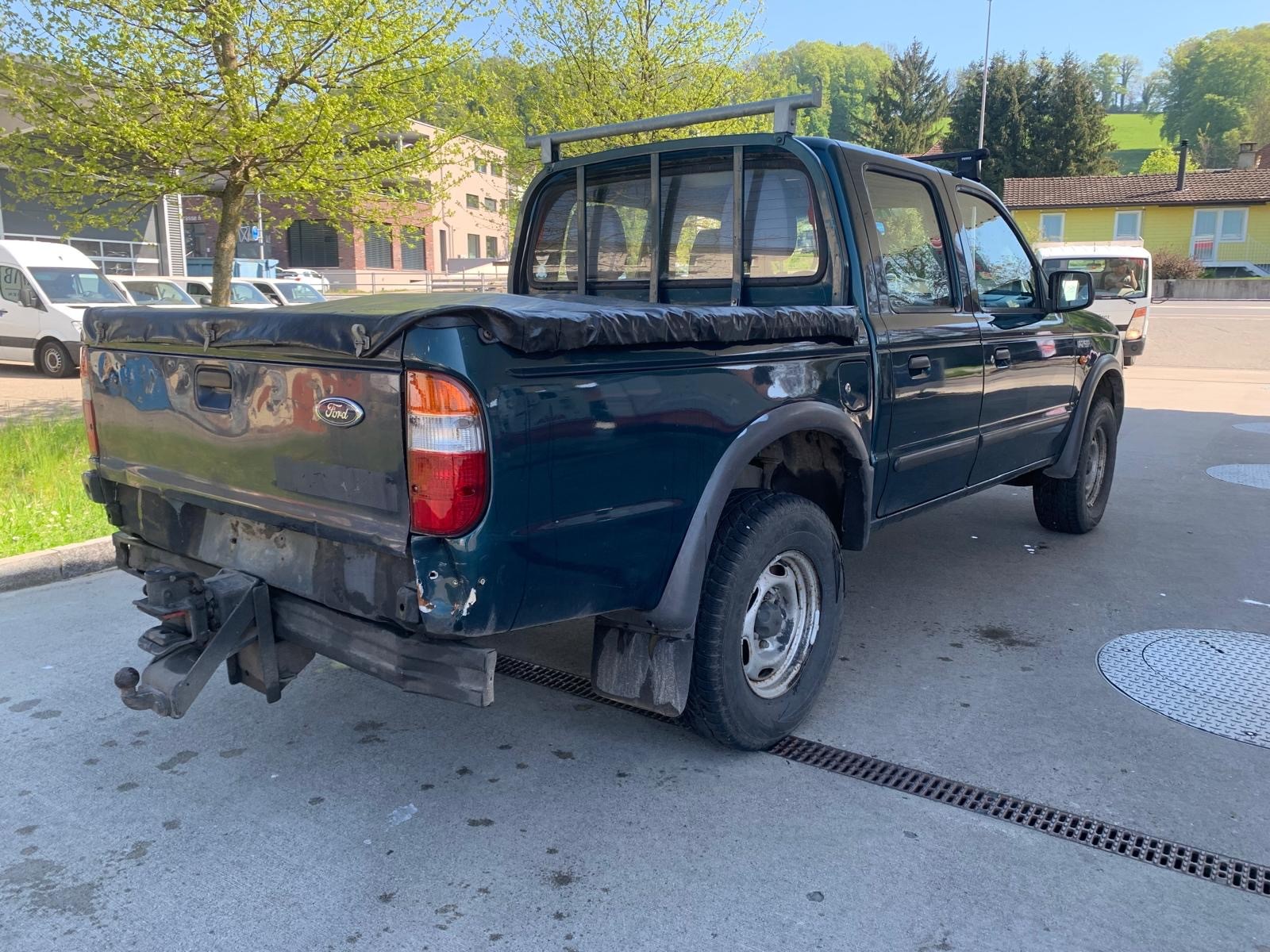 FORD Ranger XLT 2.5 TD  4x4-showroom-element-3