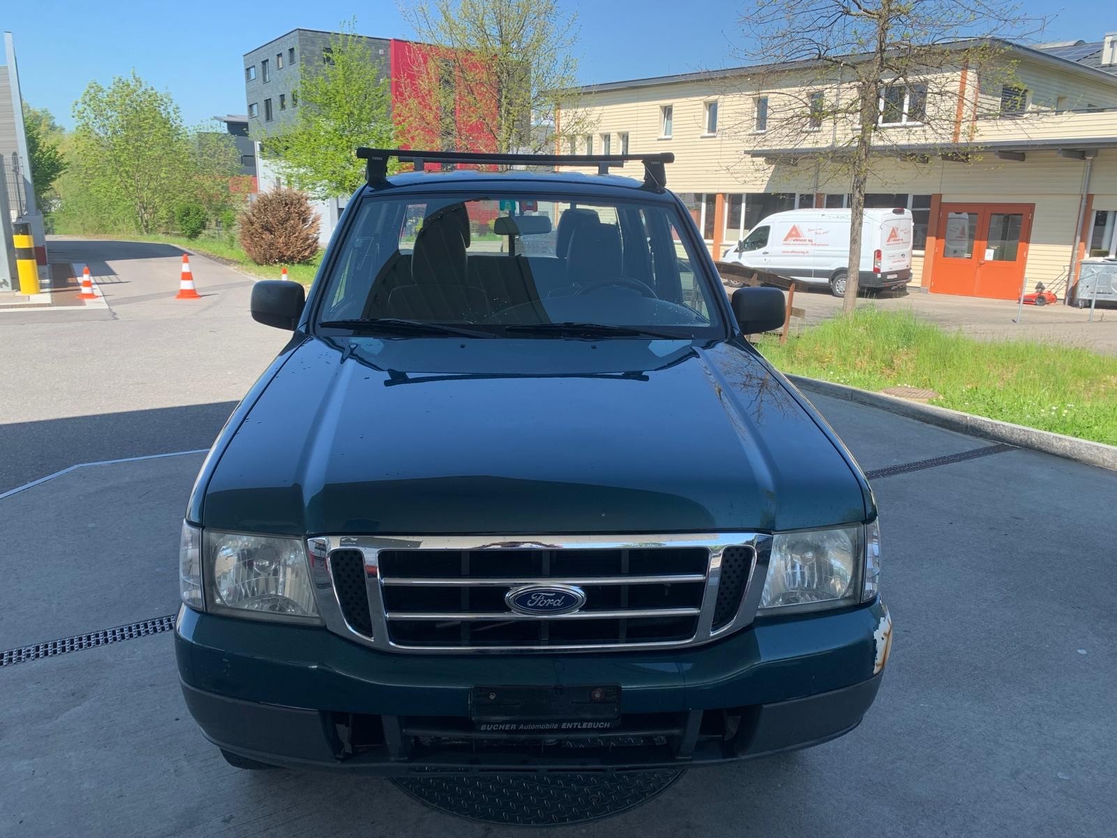 FORD Ranger XLT 2.5 TD  4x4-showroom-element-1