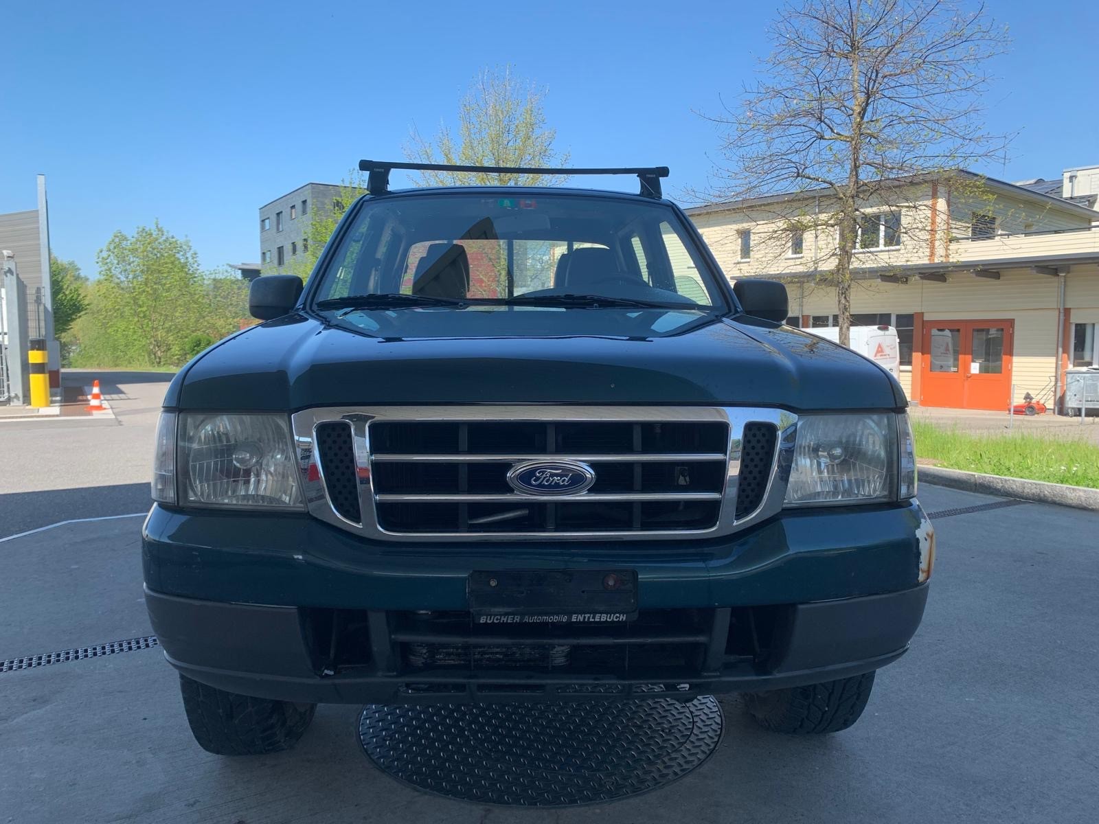 FORD Ranger XLT 2.5 TD  4x4-showroom-element-2