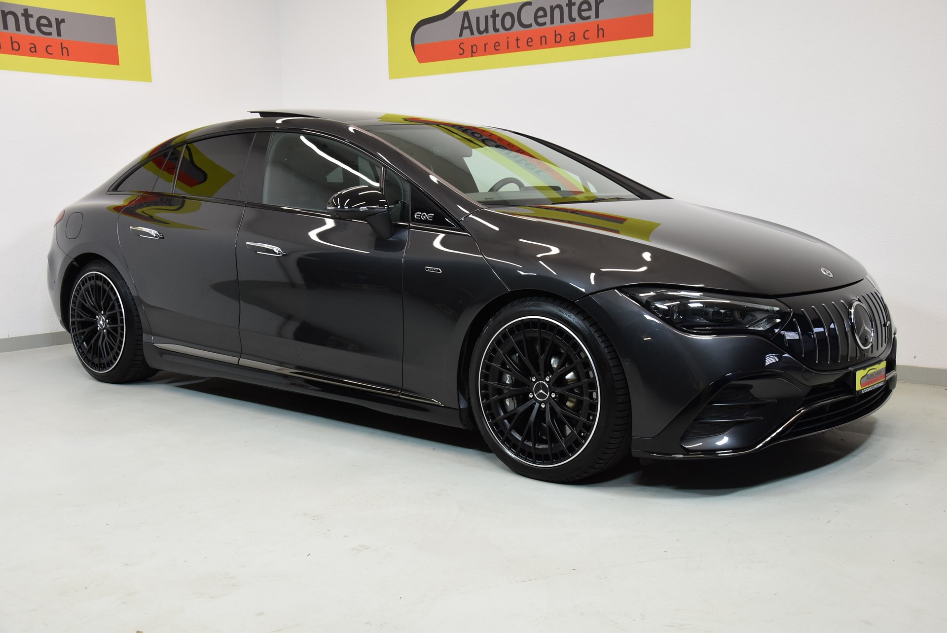 MERCEDES-BENZ EQE 43 AMG 4 Matic-image-1