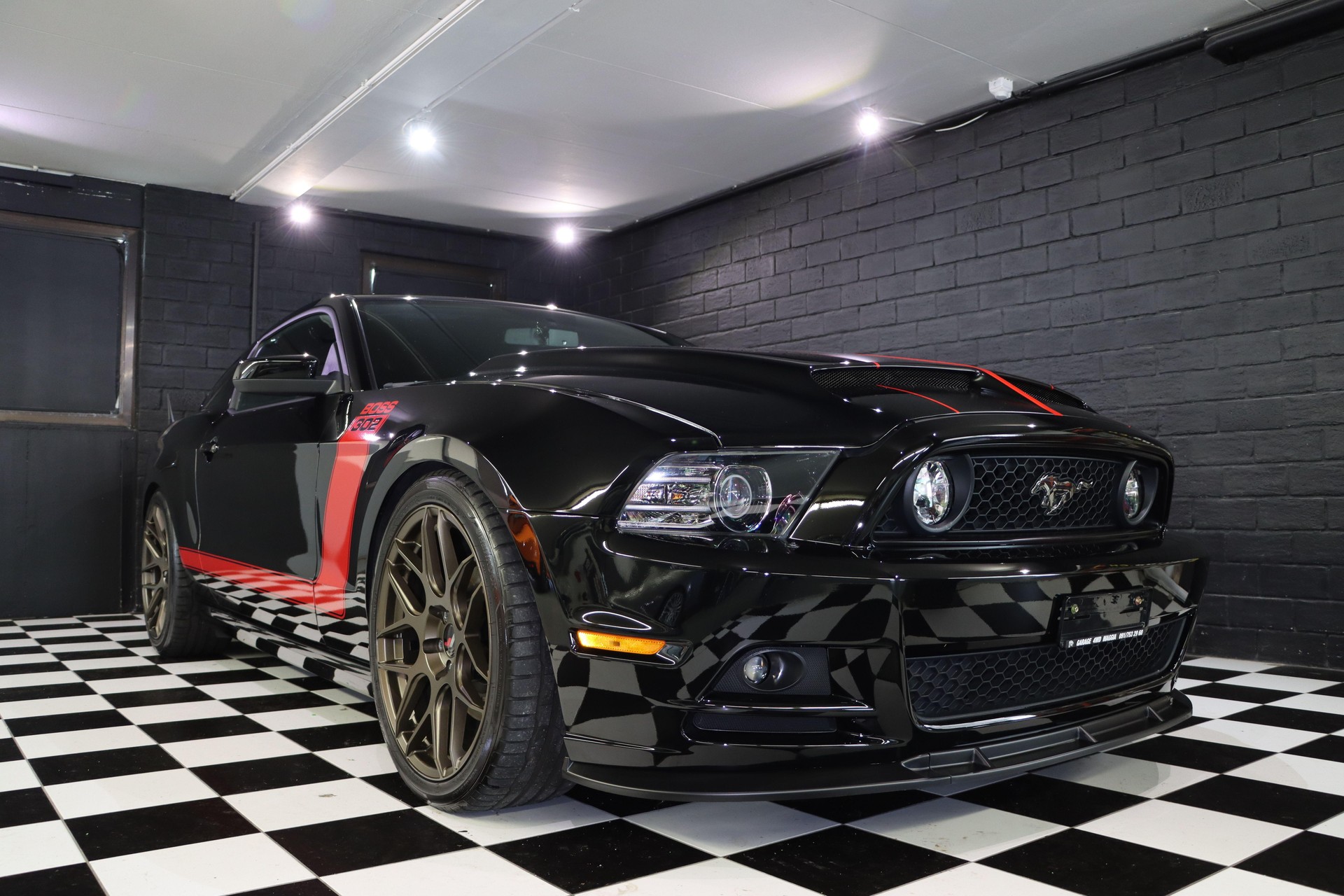 FORD Mustang 5.0 V8 GT-showroom-element-1