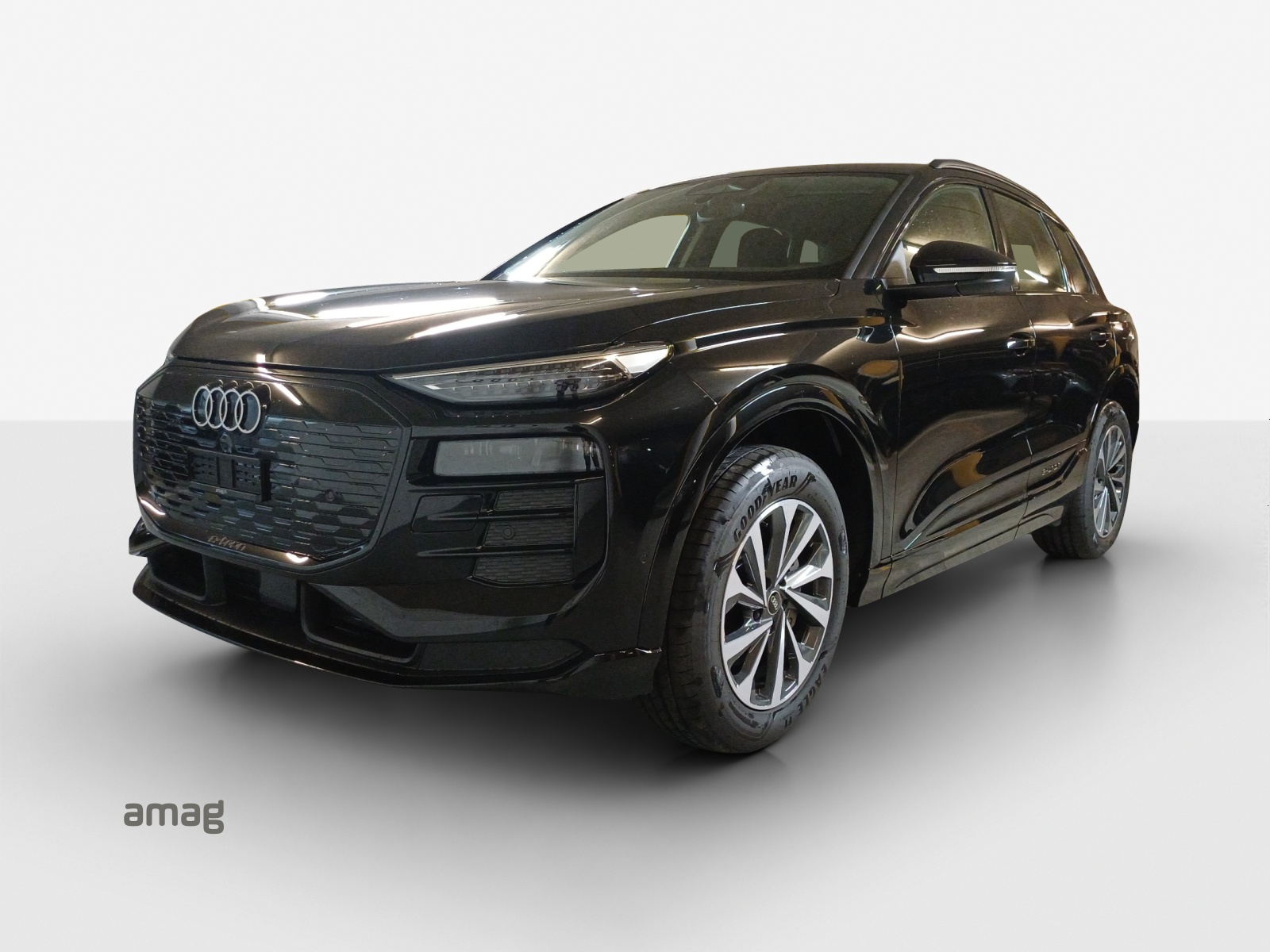 AUDI Q6 e-tron quattro
