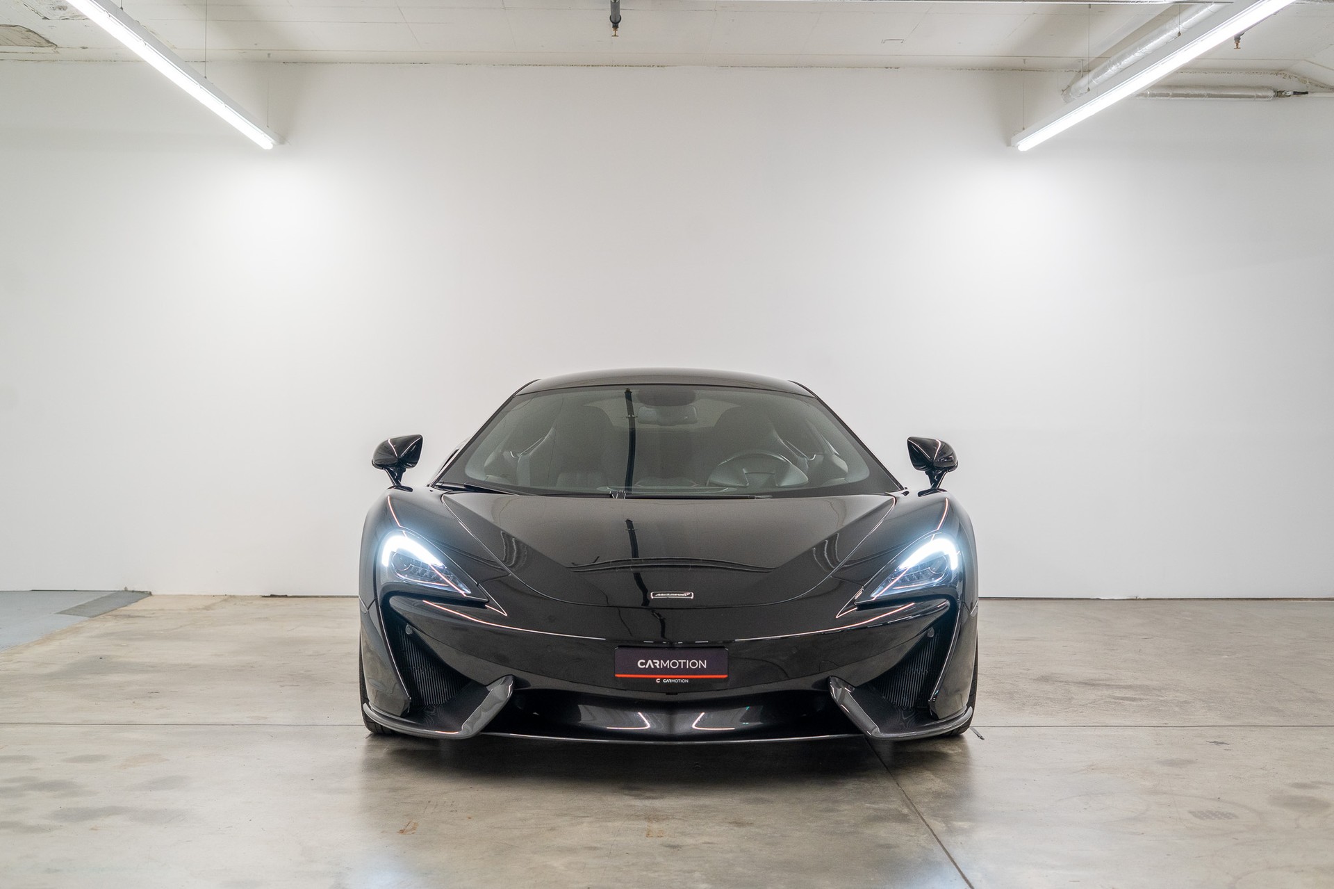 McLAREN 570S Coupé 3.8 V8 SSG-showroom-element-1
