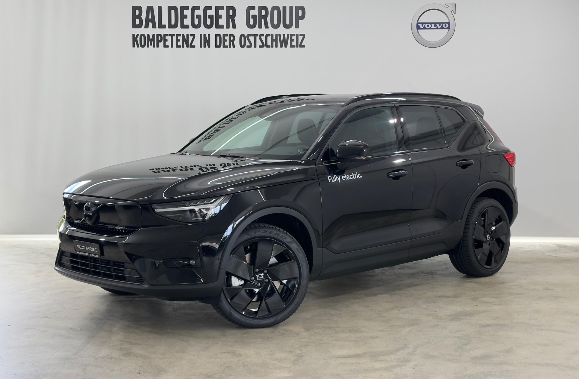 VOLVO EX40 Twin Black Edition AWD