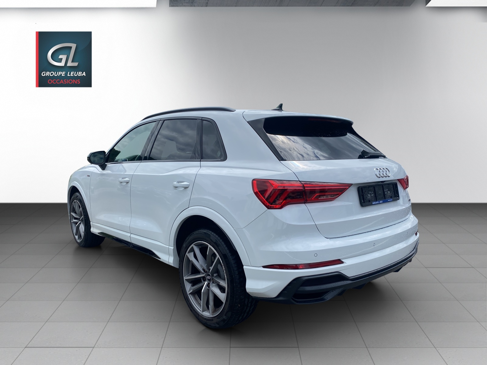 AUDI Q3 40 TDI S line Attr qu-showroom-element-3