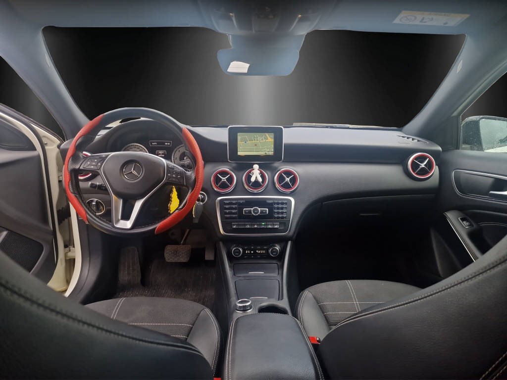 MERCEDES-BENZ A 220 CDI Urban 4m-image-10