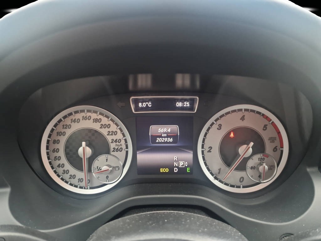 MERCEDES-BENZ A 220 CDI Urban 4m-image-12