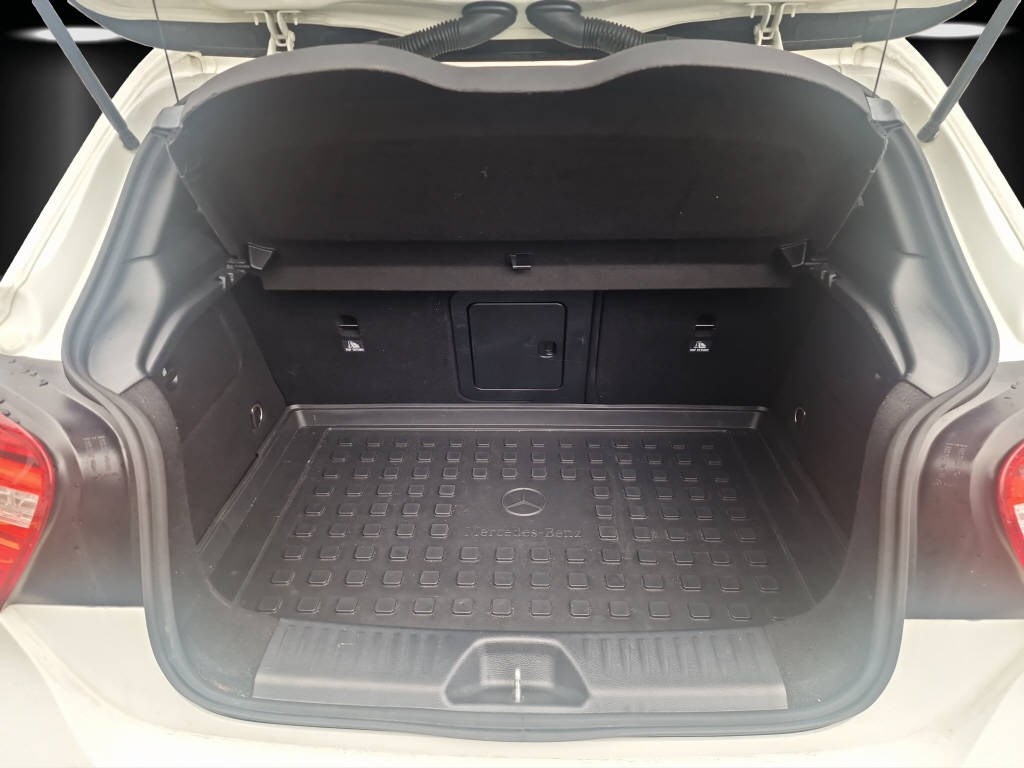 MERCEDES-BENZ A 220 CDI Urban 4m-image-14