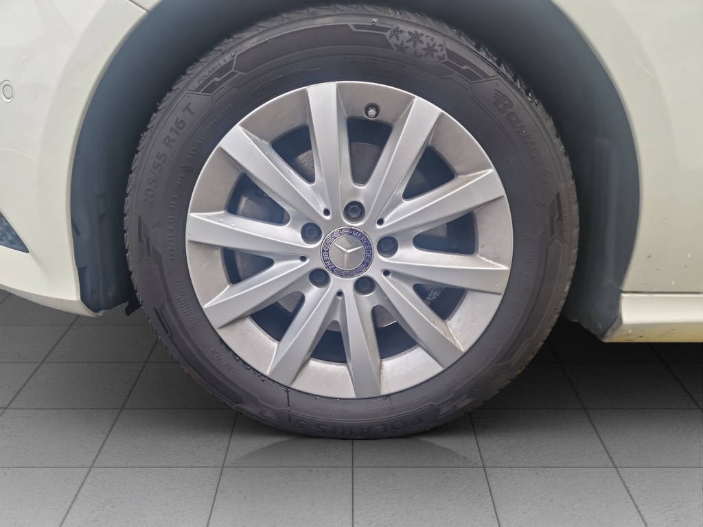 MERCEDES-BENZ A 220 CDI Urban 4m-image-15