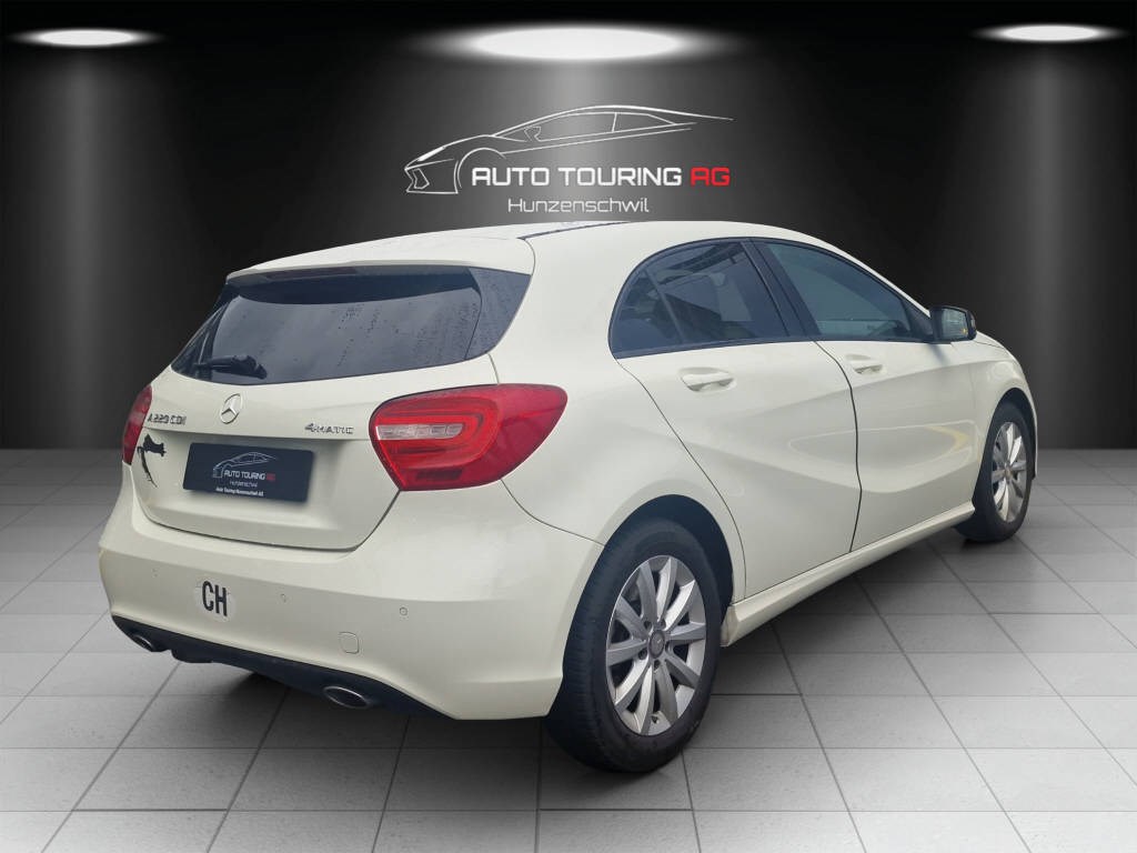 MERCEDES-BENZ A 220 CDI Urban 4m-image-2