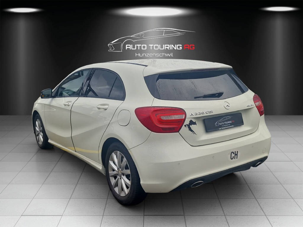 MERCEDES-BENZ A 220 CDI Urban 4m-image-4