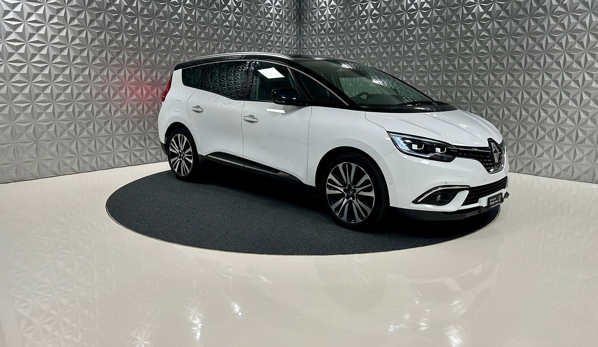 RENAULT Grand Scénic 1.8 dCi Initiale EDC **7-PLÄTZER**-showroom-element-2