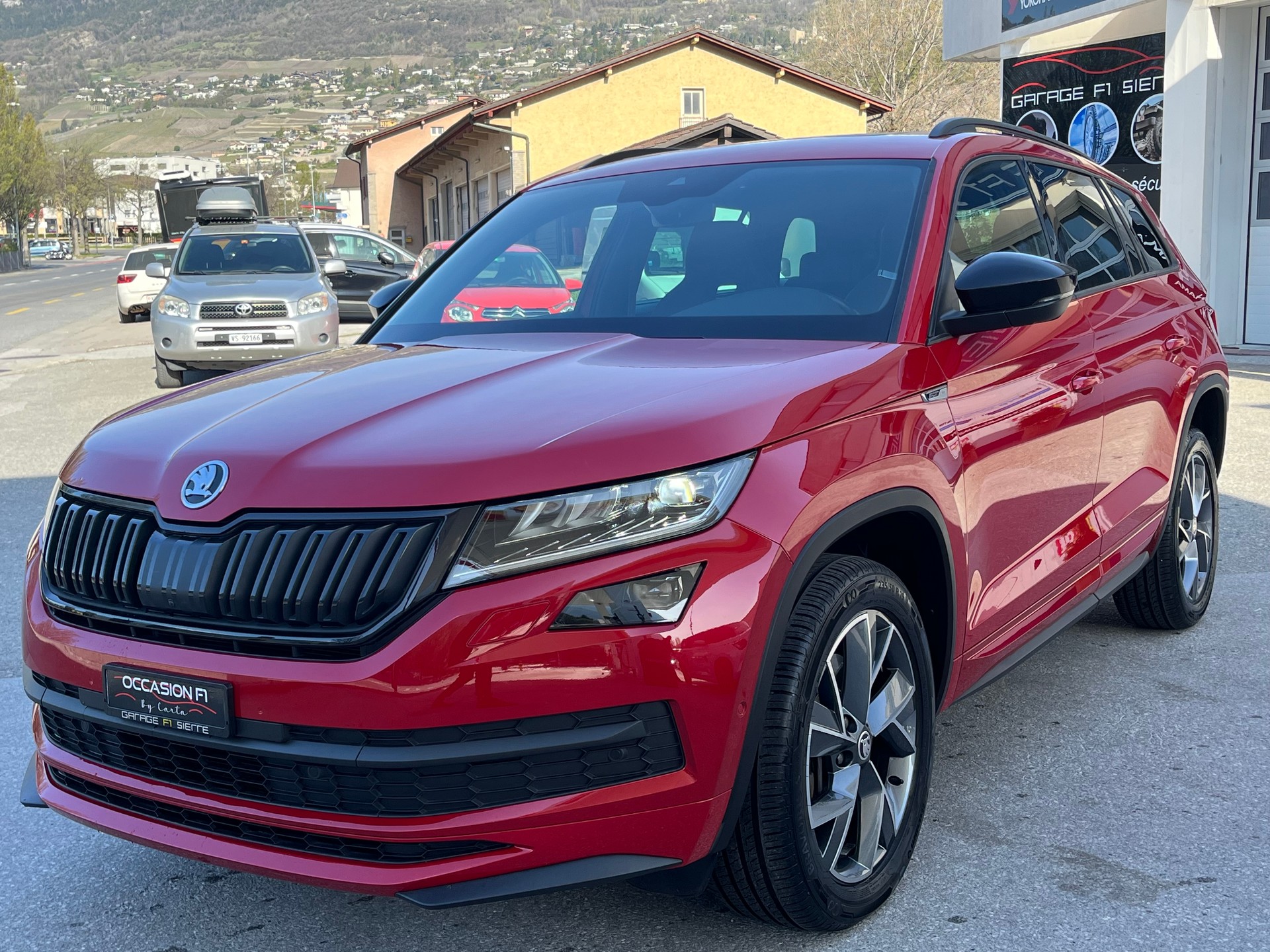 SKODA Kodiaq 2.0 TSI 4x4 Sport Line-showroom-element-3