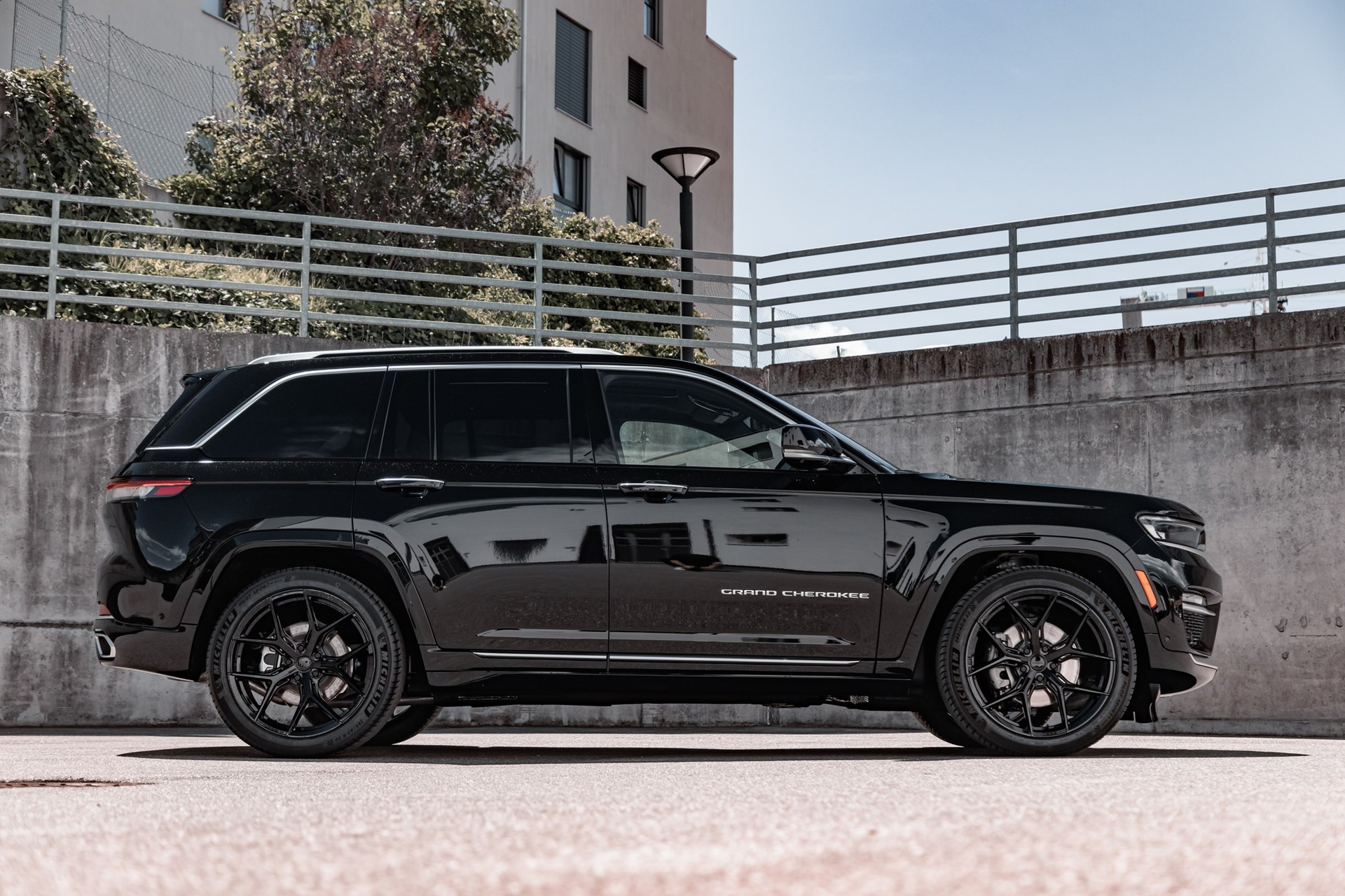JEEP Grand Cherokee 5,7 V8 Summit Reserve