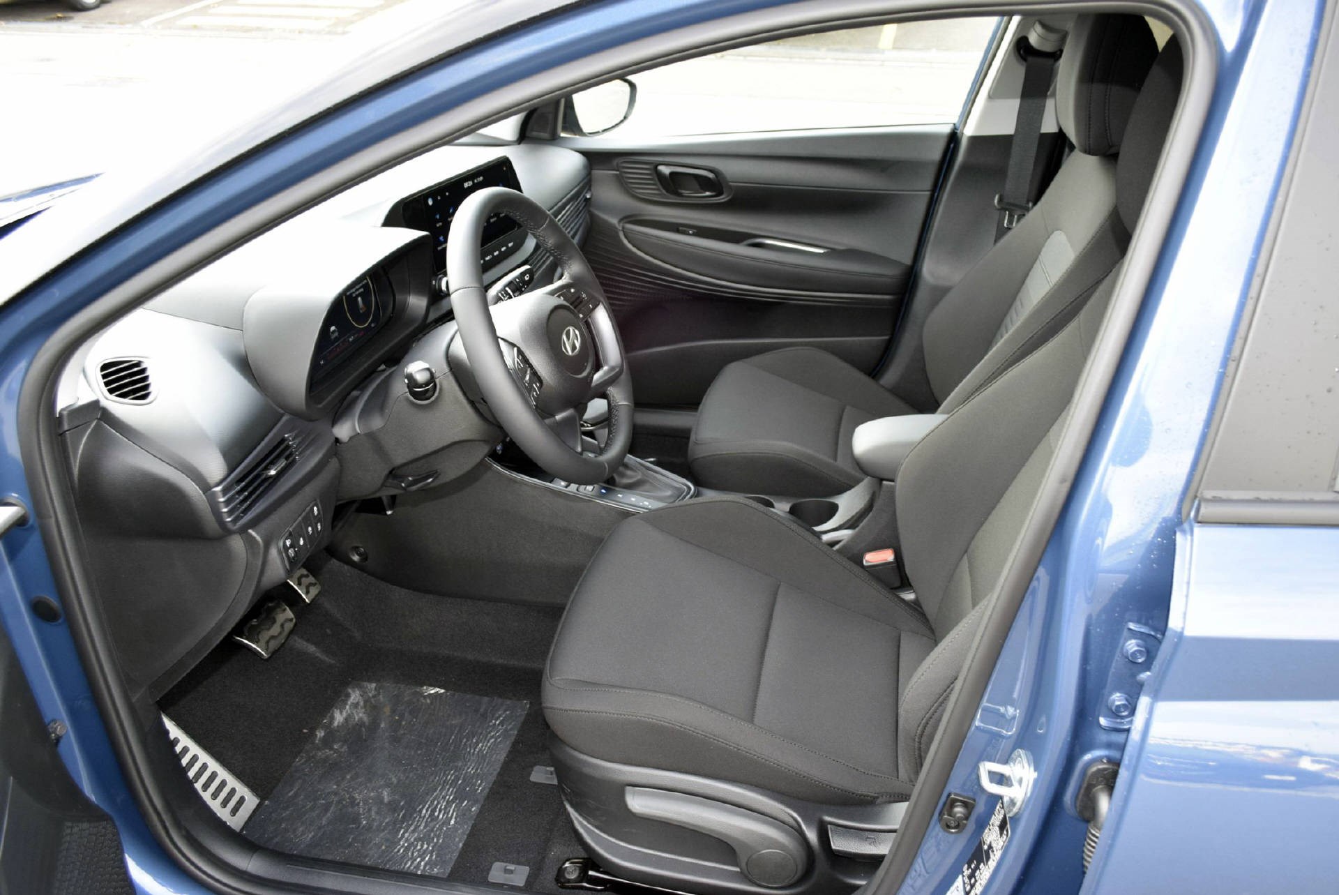 HYUNDAI Bayon 1.0 T-GDi Amplia-image-12