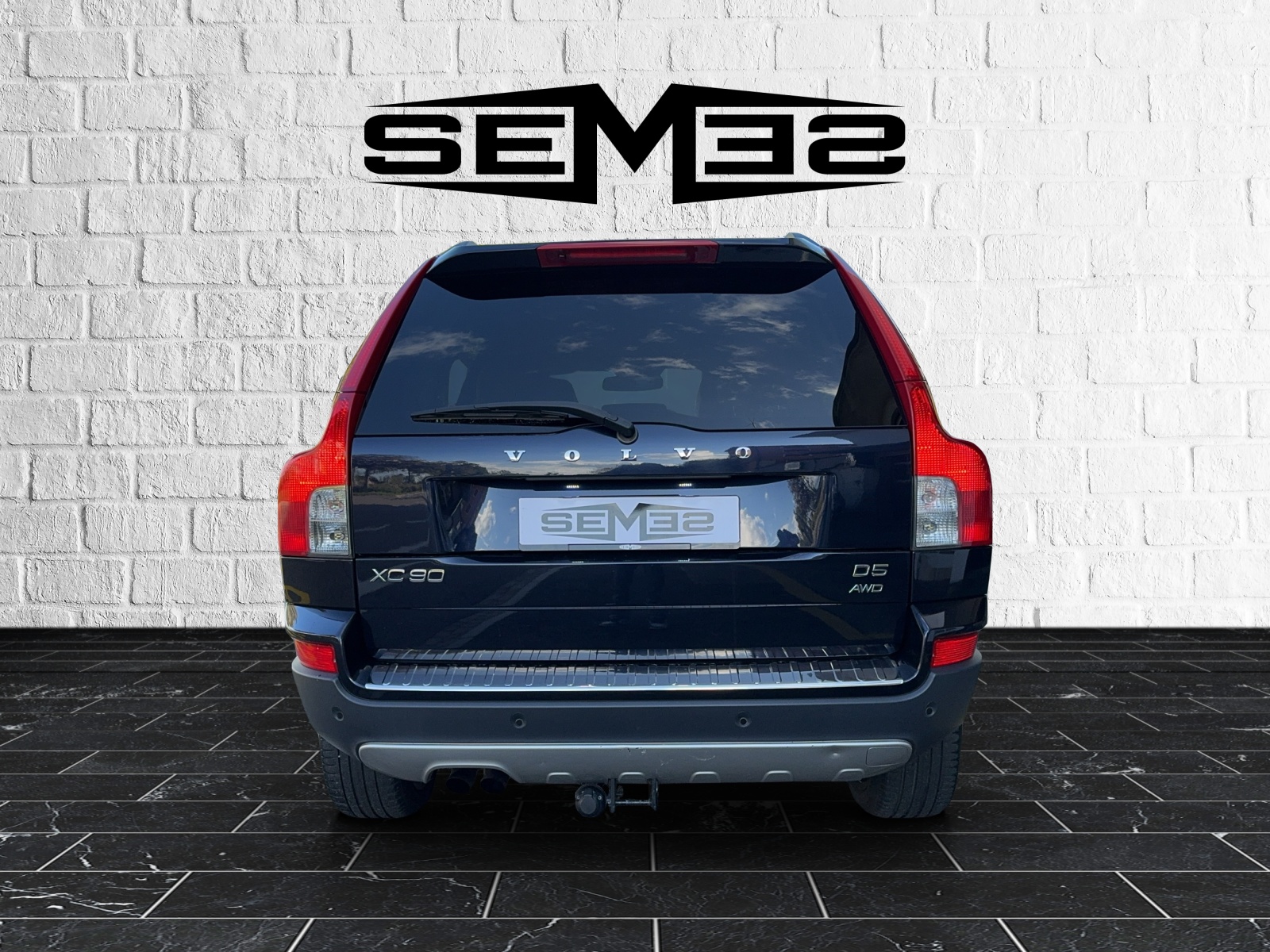 VOLVO XC90 D5 AWD Momentum Geartronic-showroom-element-3