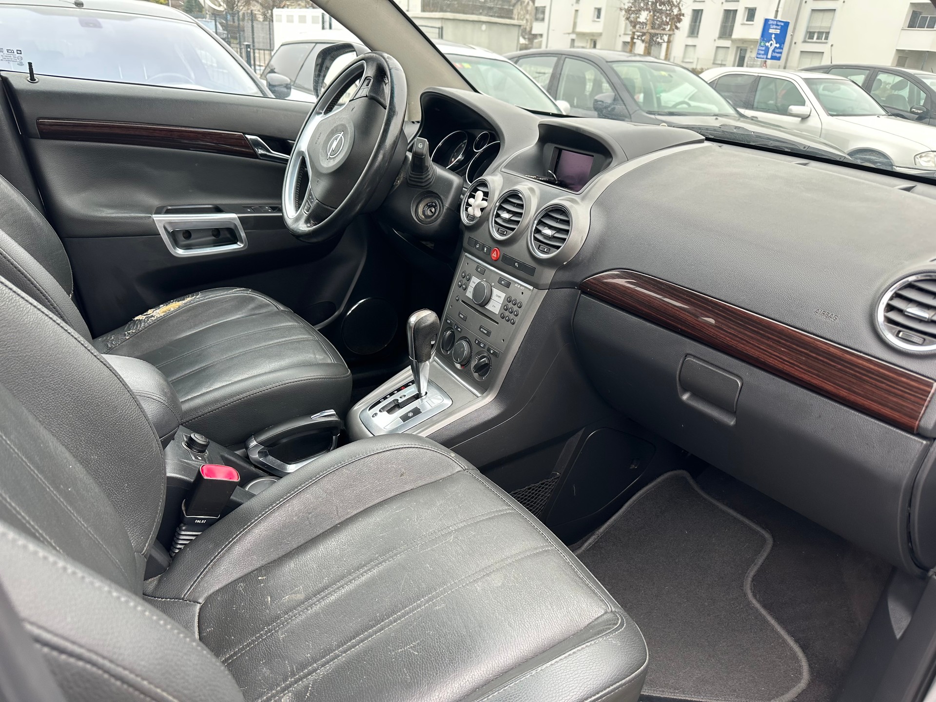 OPEL Antara 2.0 CDTi Enjoy 4WD-image-4