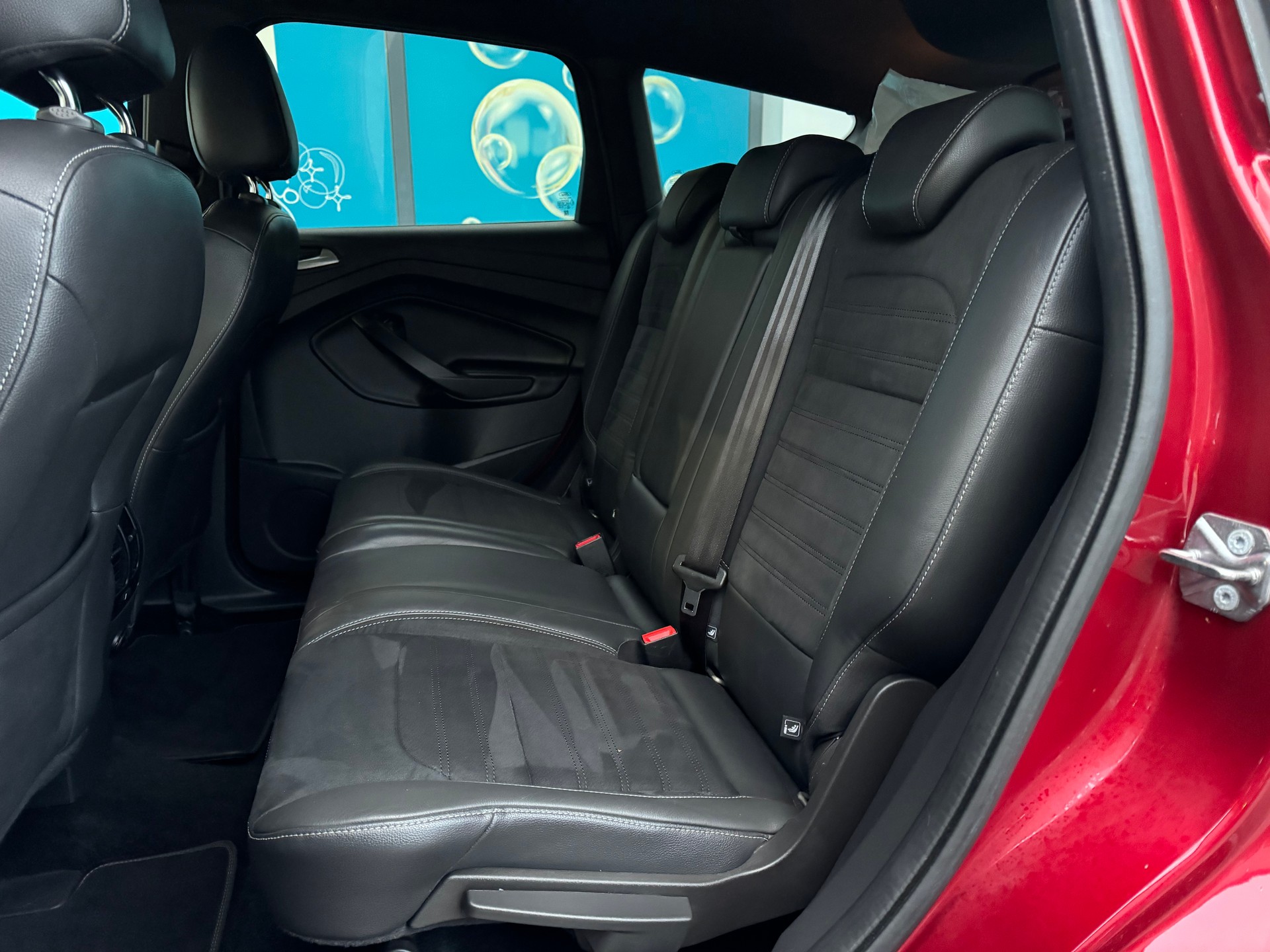 FORD Kuga 2.0 TDCi ST Line 4WD PowerShift-image-7