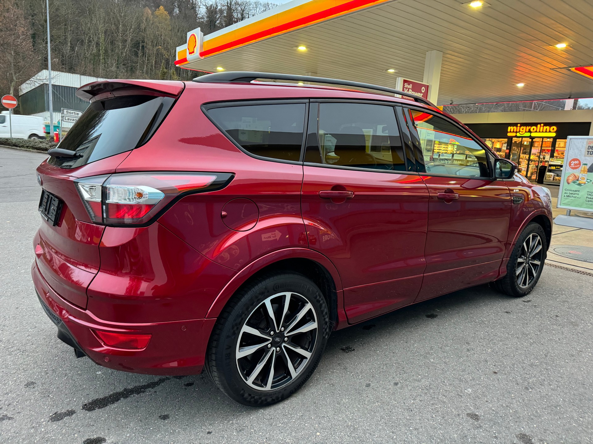 FORD Kuga 2.0 TDCi ST Line 4WD PowerShift-image-5