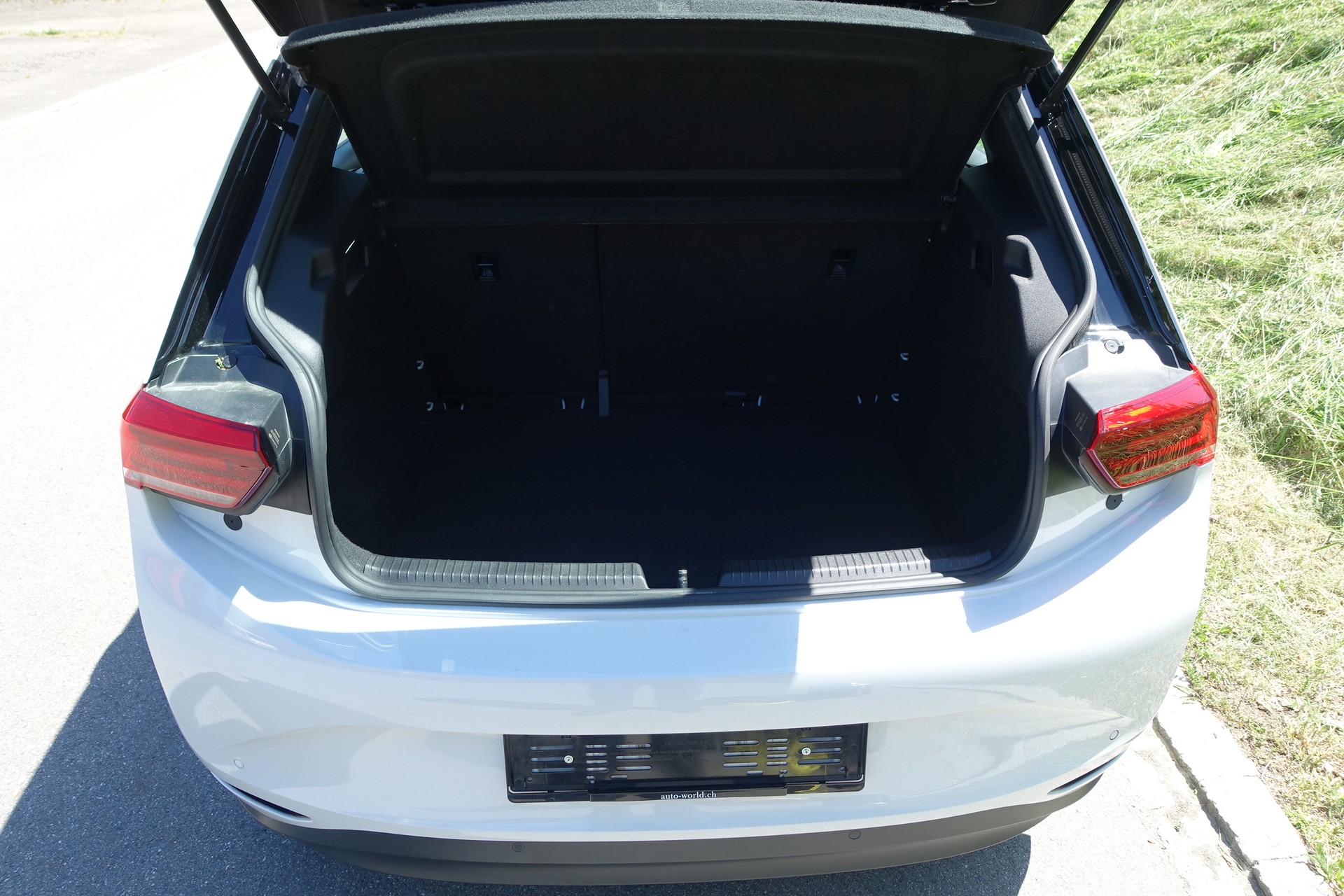 VW ID.3 Pro Performance 58 kWh Life VW ID.3 Pro Performance 58 kWh Life Model 3 inkl. Batterie-Zertifikat-image-4