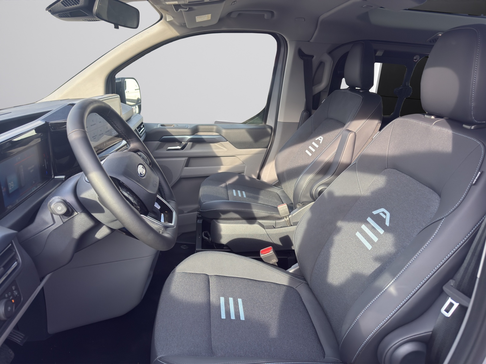 Image FORD TOURNEO-CUSTOM Tourneo Bus 340 L1H1 65kWh Active