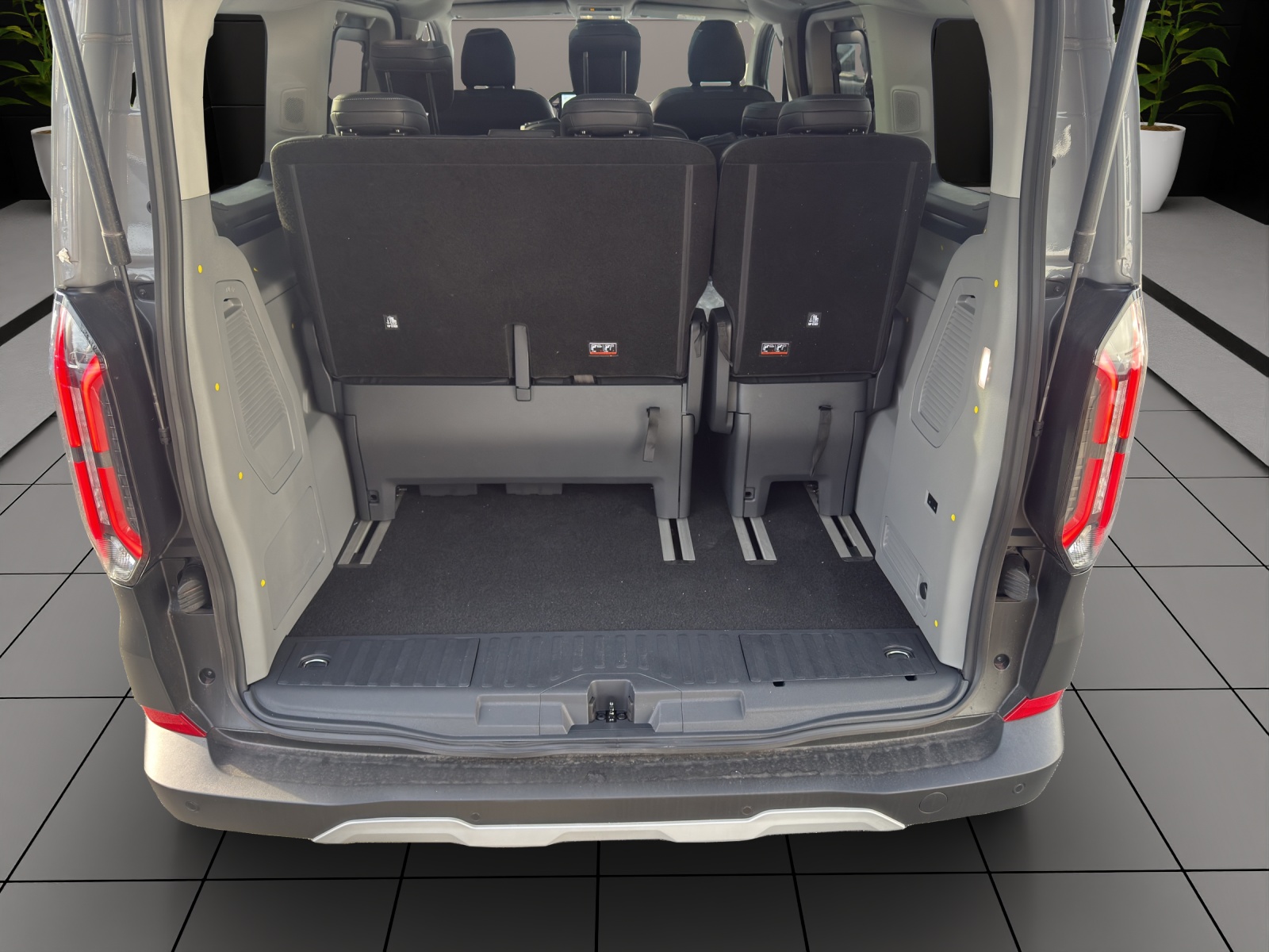 Image FORD TOURNEO-CUSTOM Tourneo Bus 340 L1H1 65kWh Active