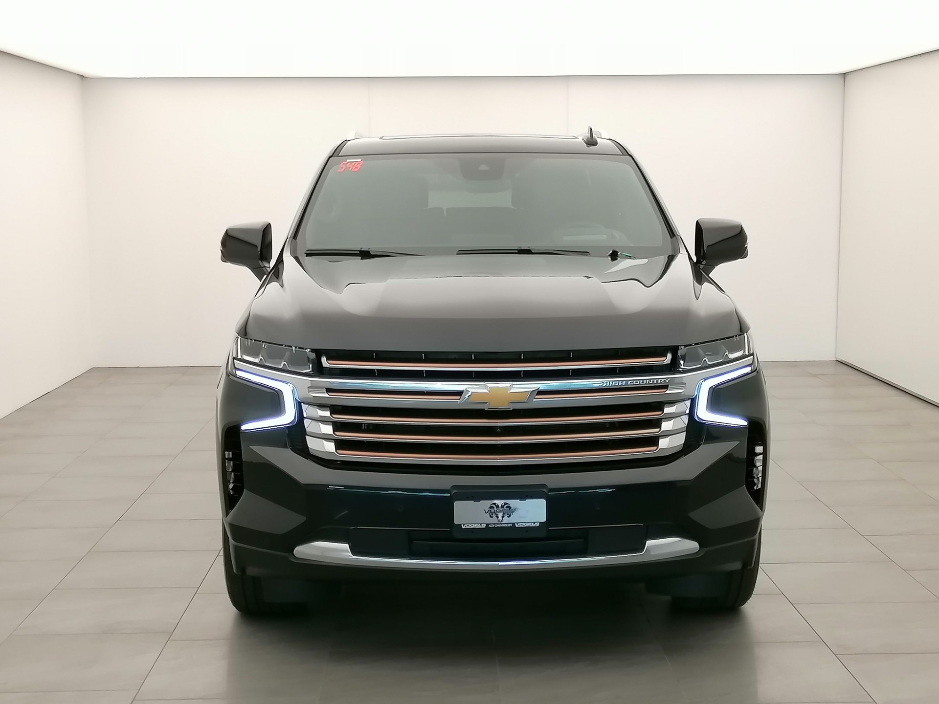 CHEVROLET TAHOE 6.2 AWD High Country-image-1
