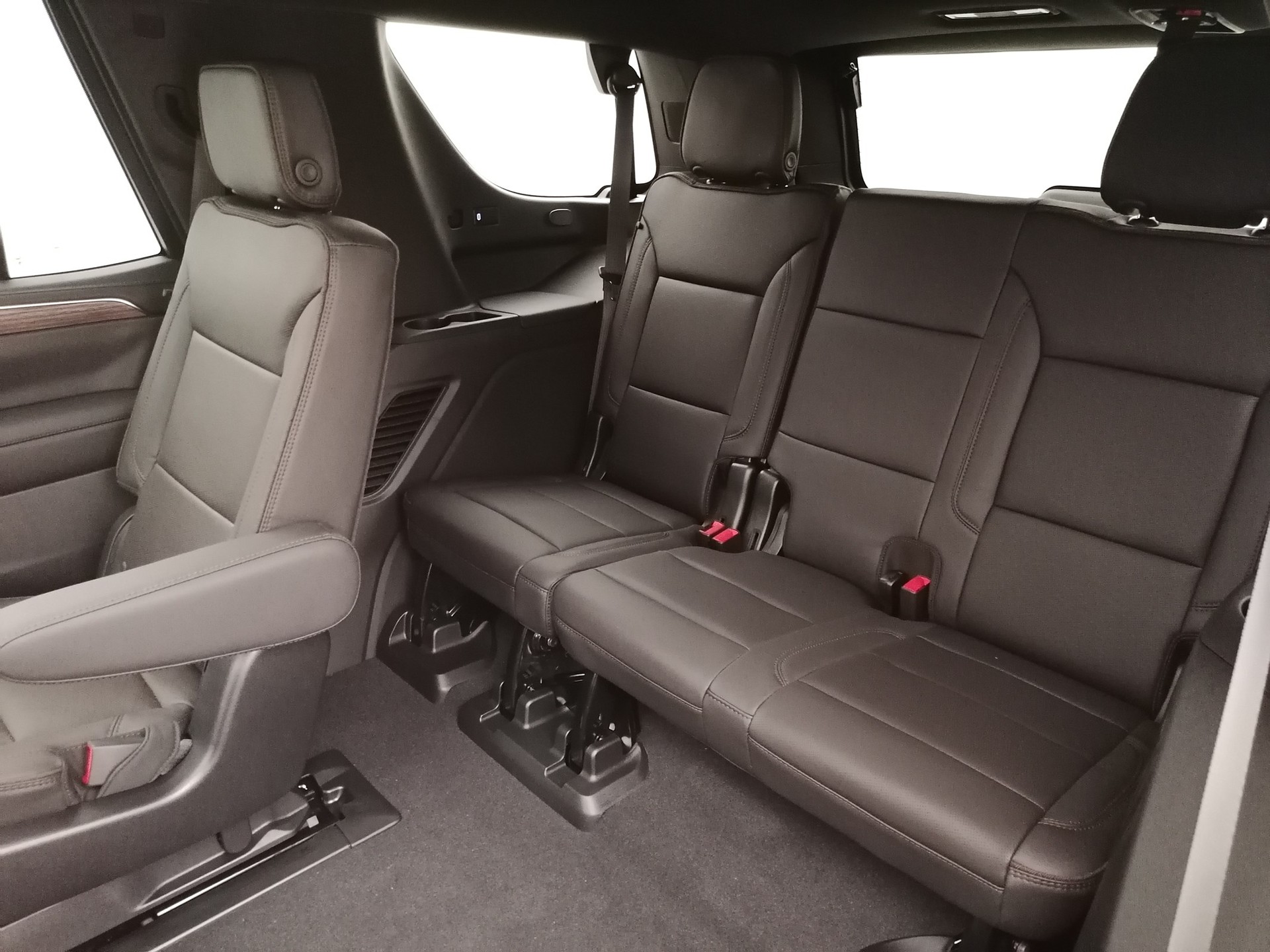 CHEVROLET TAHOE 6.2 AWD High Country-image-9