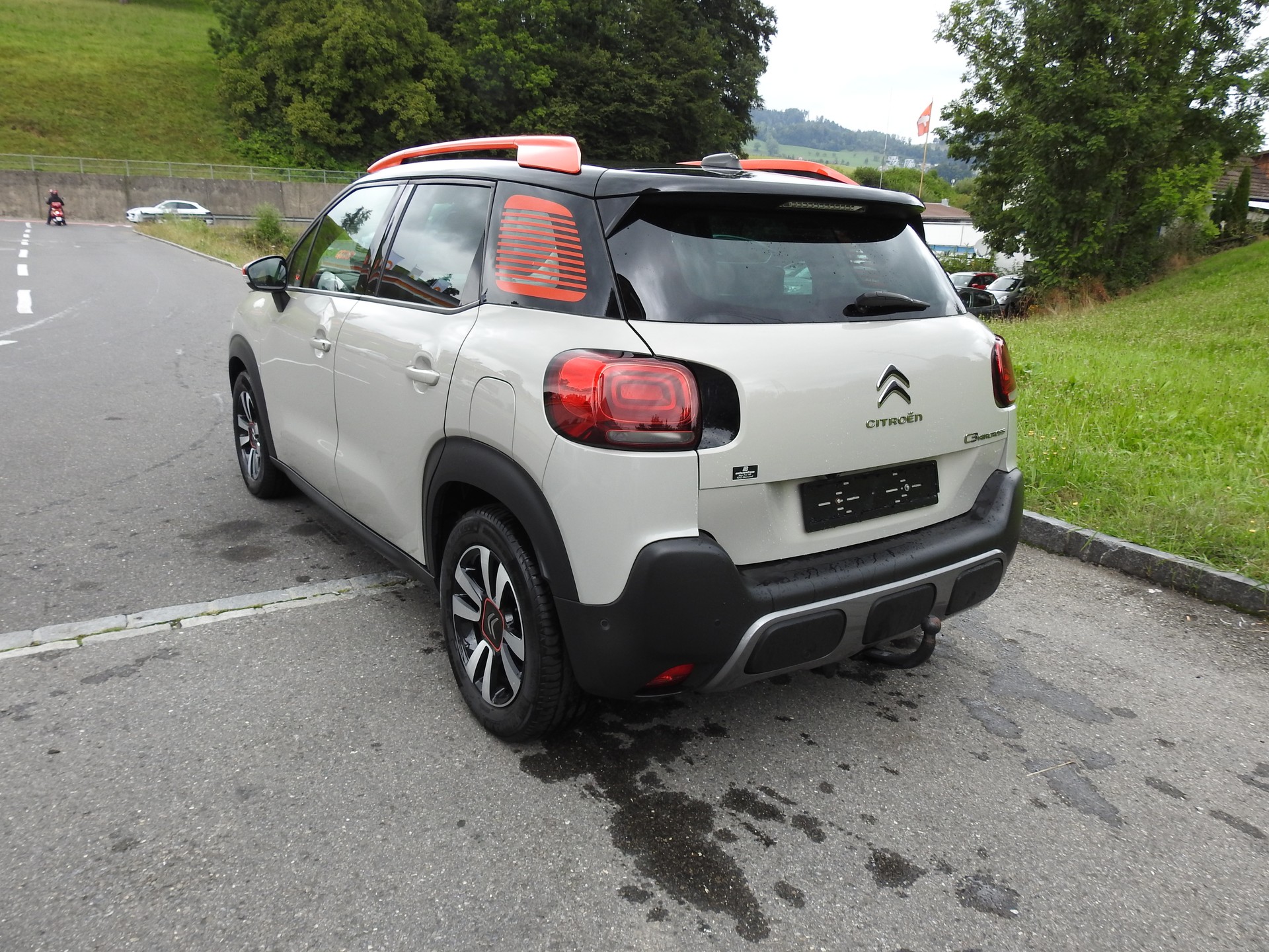 CITROEN C3 Aircross 1.5 BlueHD Shine EAT-showroom-element-2