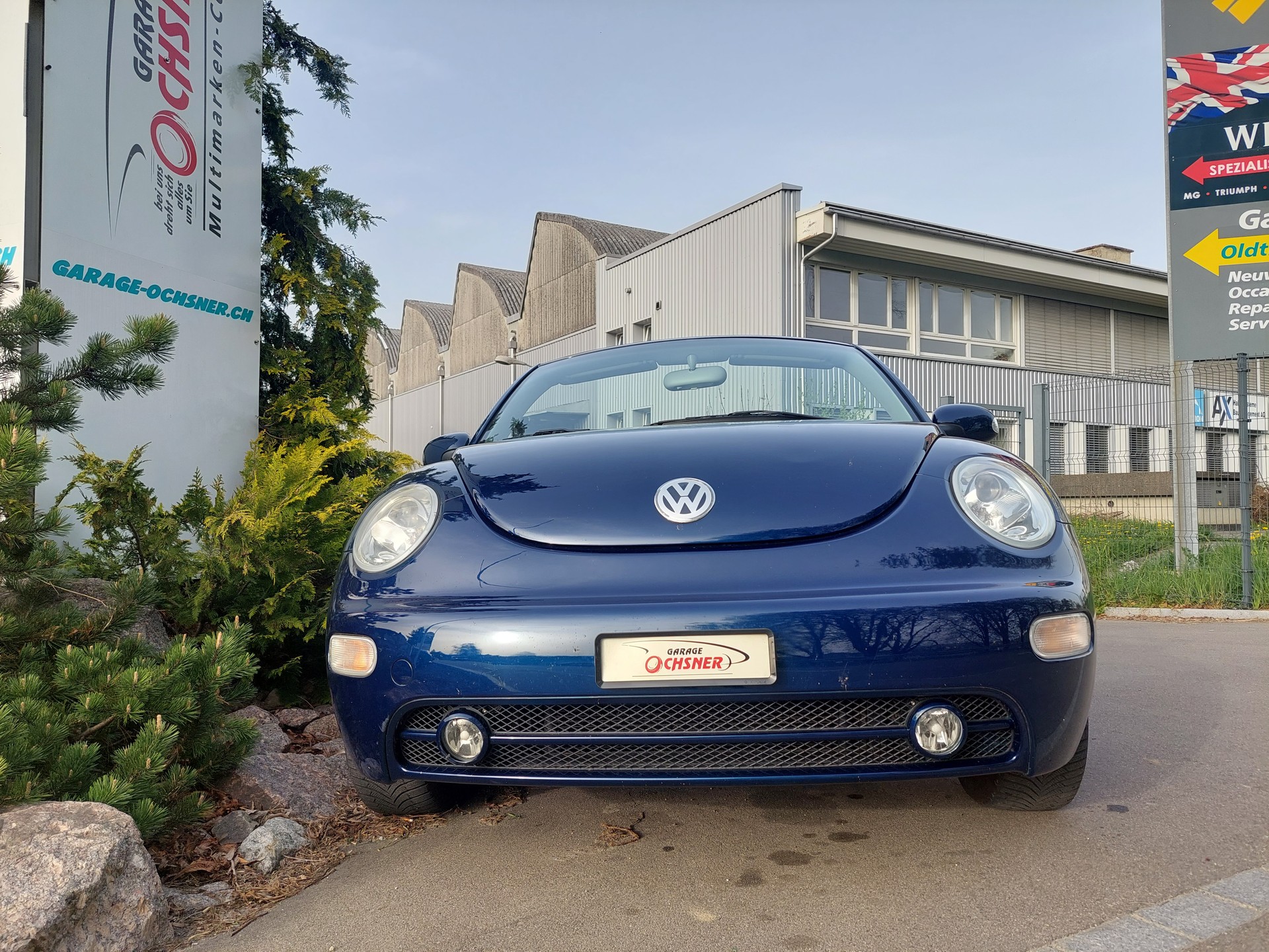 VW Beetle Cabrio 1.6-showroom-element-2