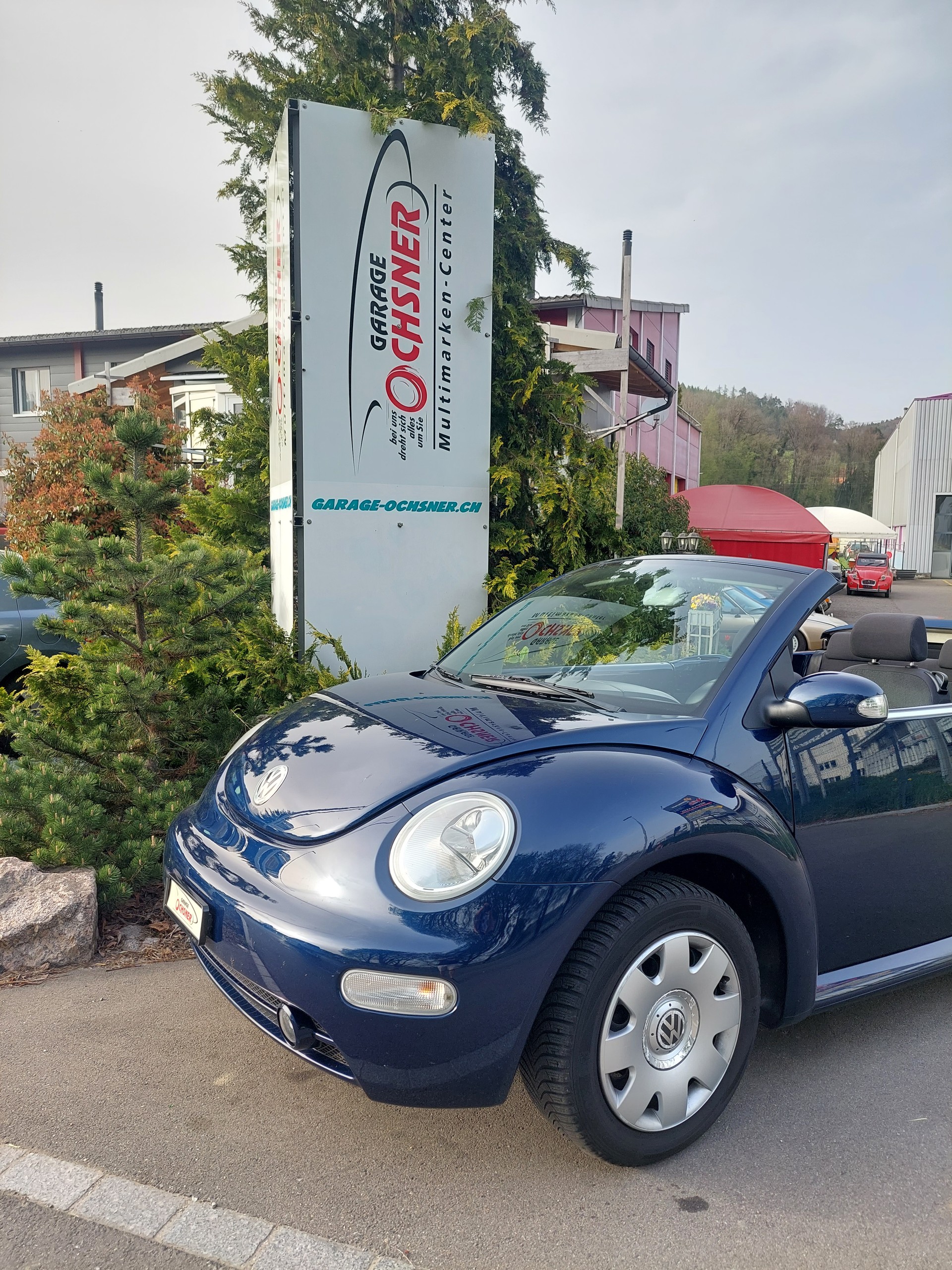 VW Beetle Cabrio 1.6-showroom-element-1