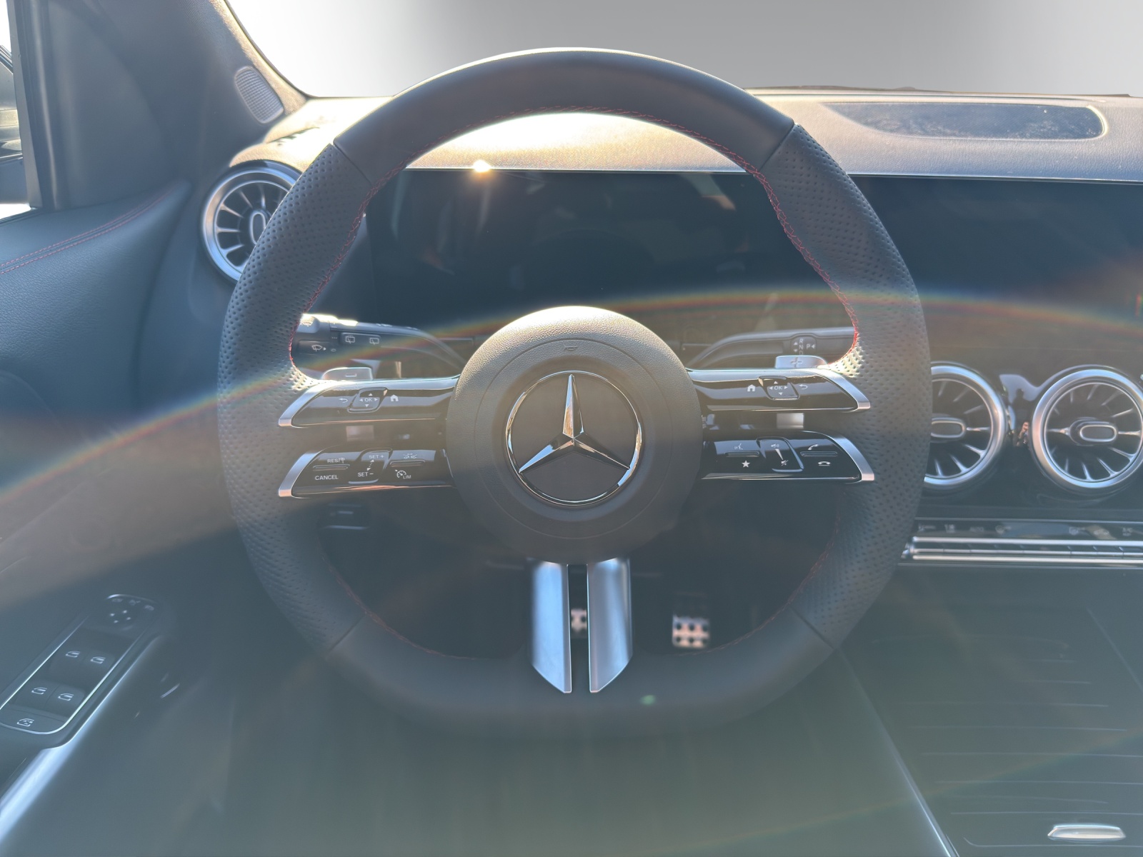 Image MERCEDES-BENZ GLA-250 GLA 250 e EQ Star 8G-DCT