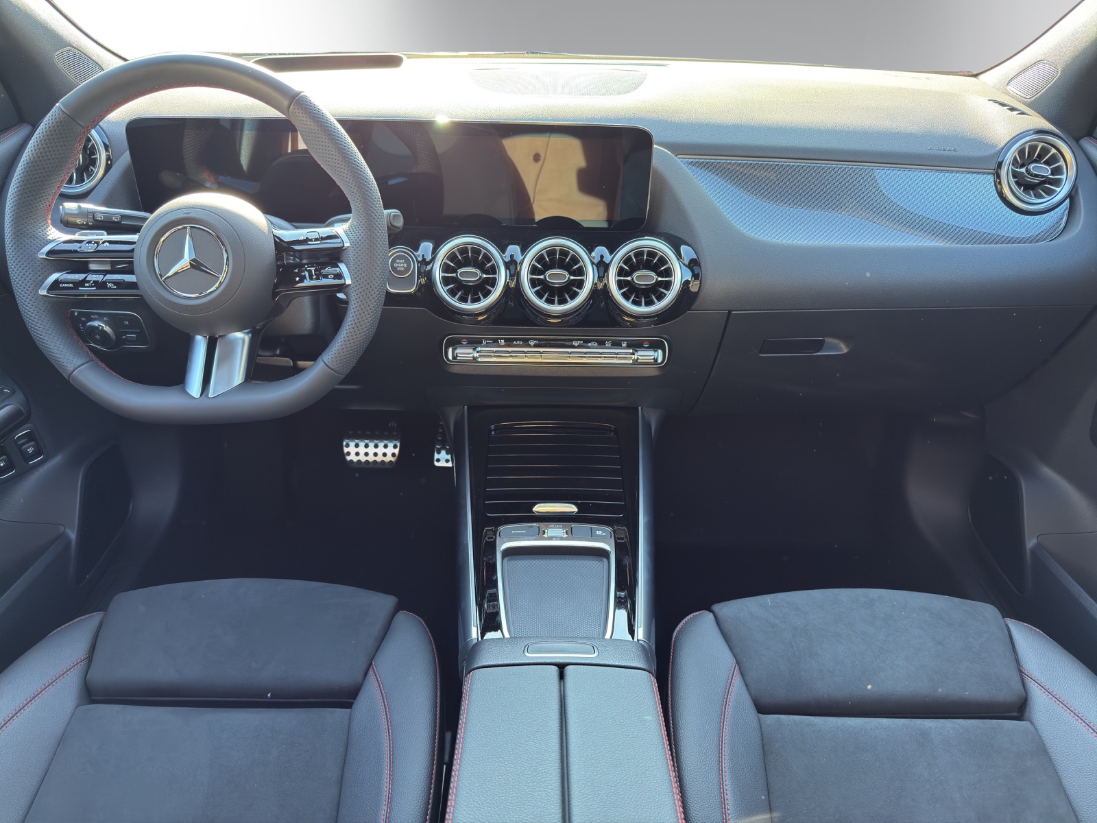 Image MERCEDES-BENZ GLA-250 GLA 250 e EQ Star 8G-DCT