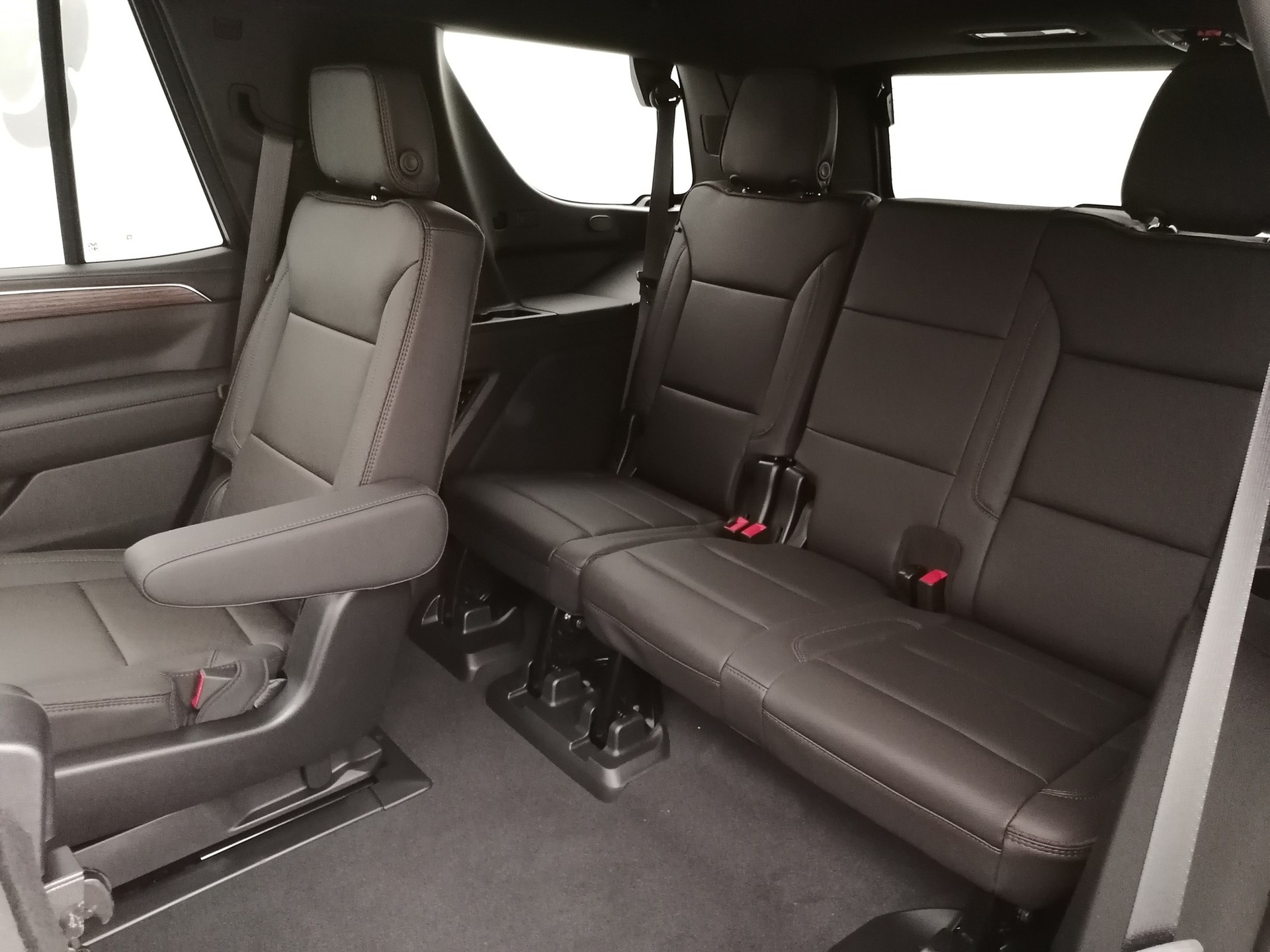 CHEVROLET TAHOE 6.2 AWD High Country-image-9