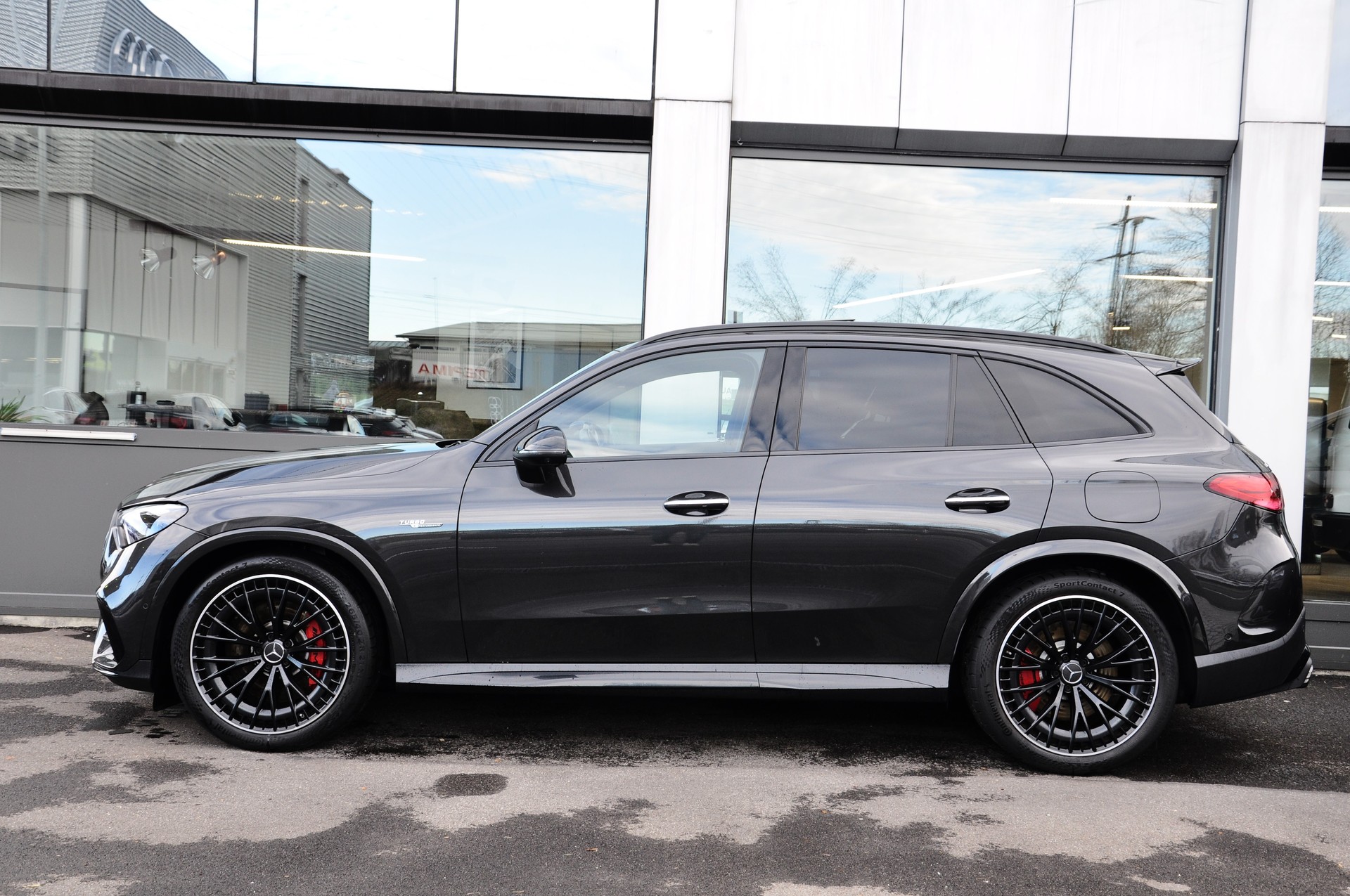 MERCEDES-BENZ GLC AMG 63 S e Performance 9G-Tronic-showroom-element-3
