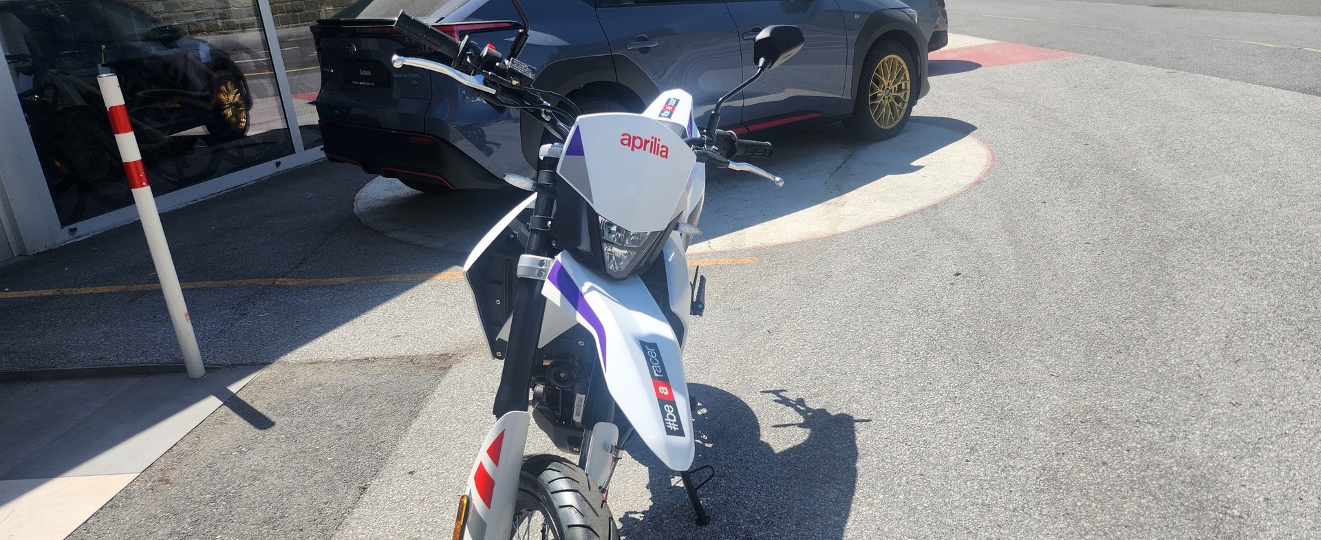 APRILIA SX 125 E5+-showroom-element-2