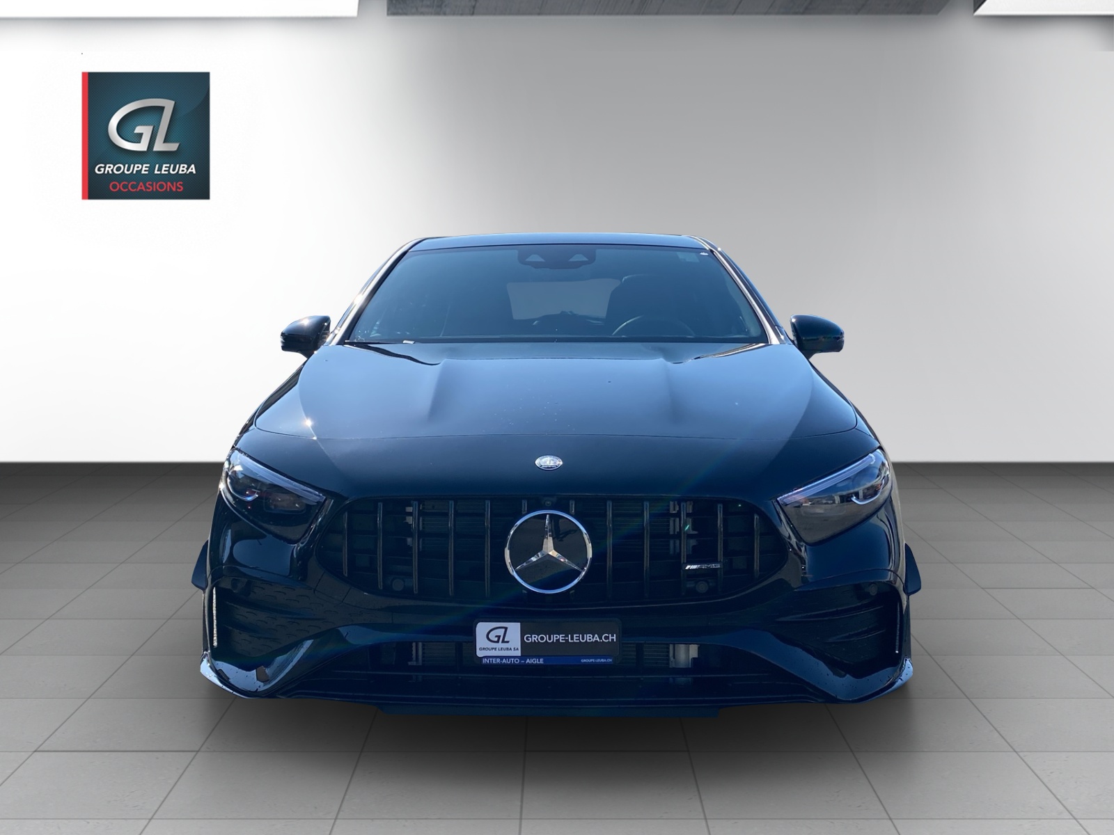 MERCEDES-BENZ A AMG 35 4Matic 8G-DCT-showroom-element-1