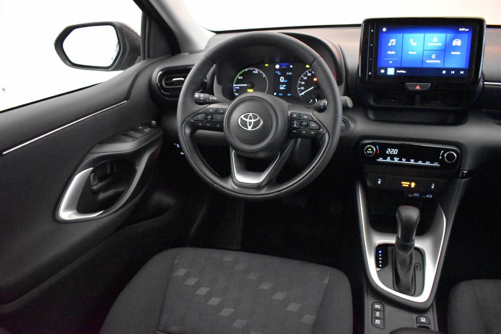 TOYOTA Yaris 1.5 VVT-i HSD Comfort-image-9