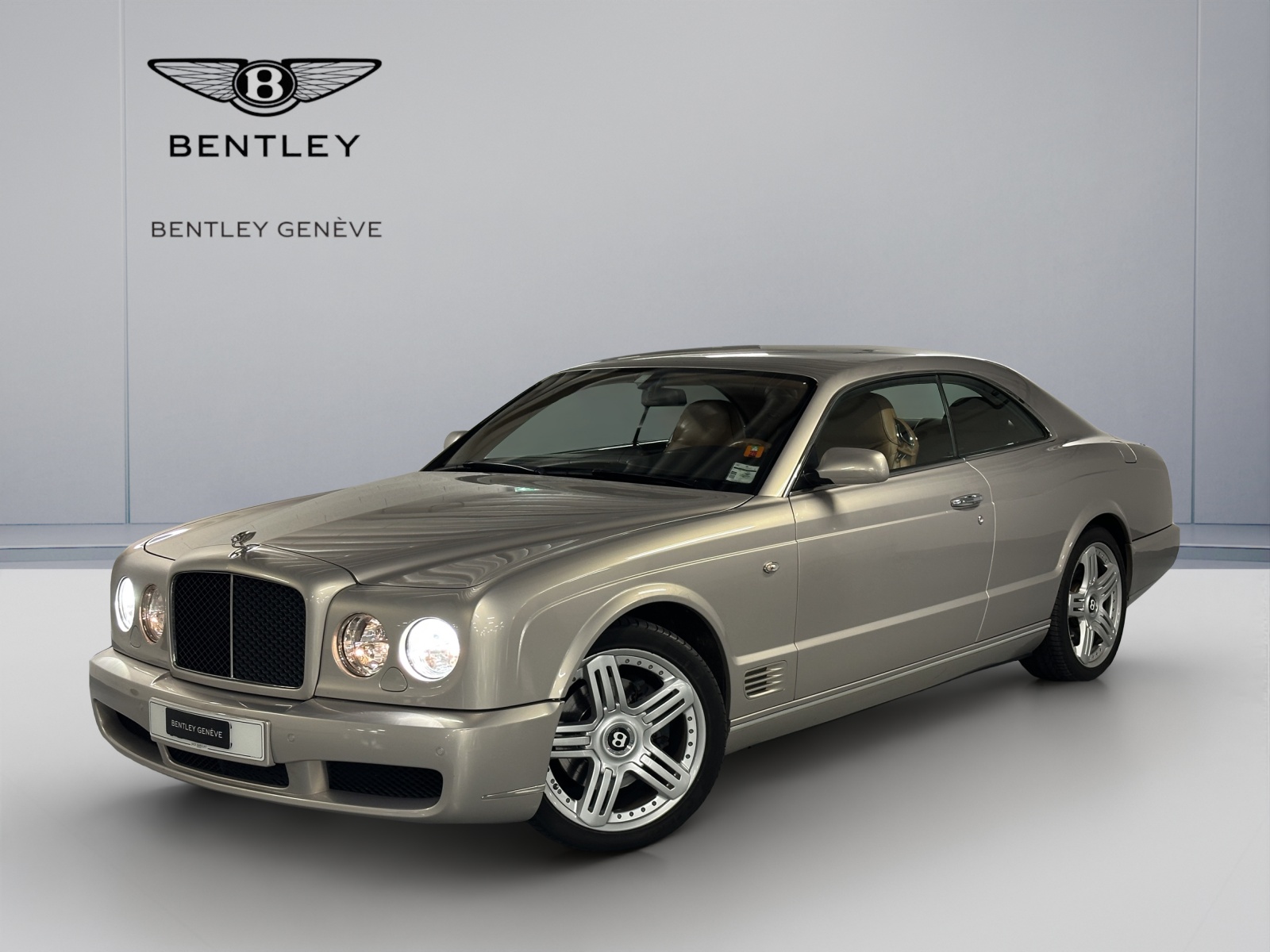 Photo BENTLEY BROOKLANDS Brooklands
