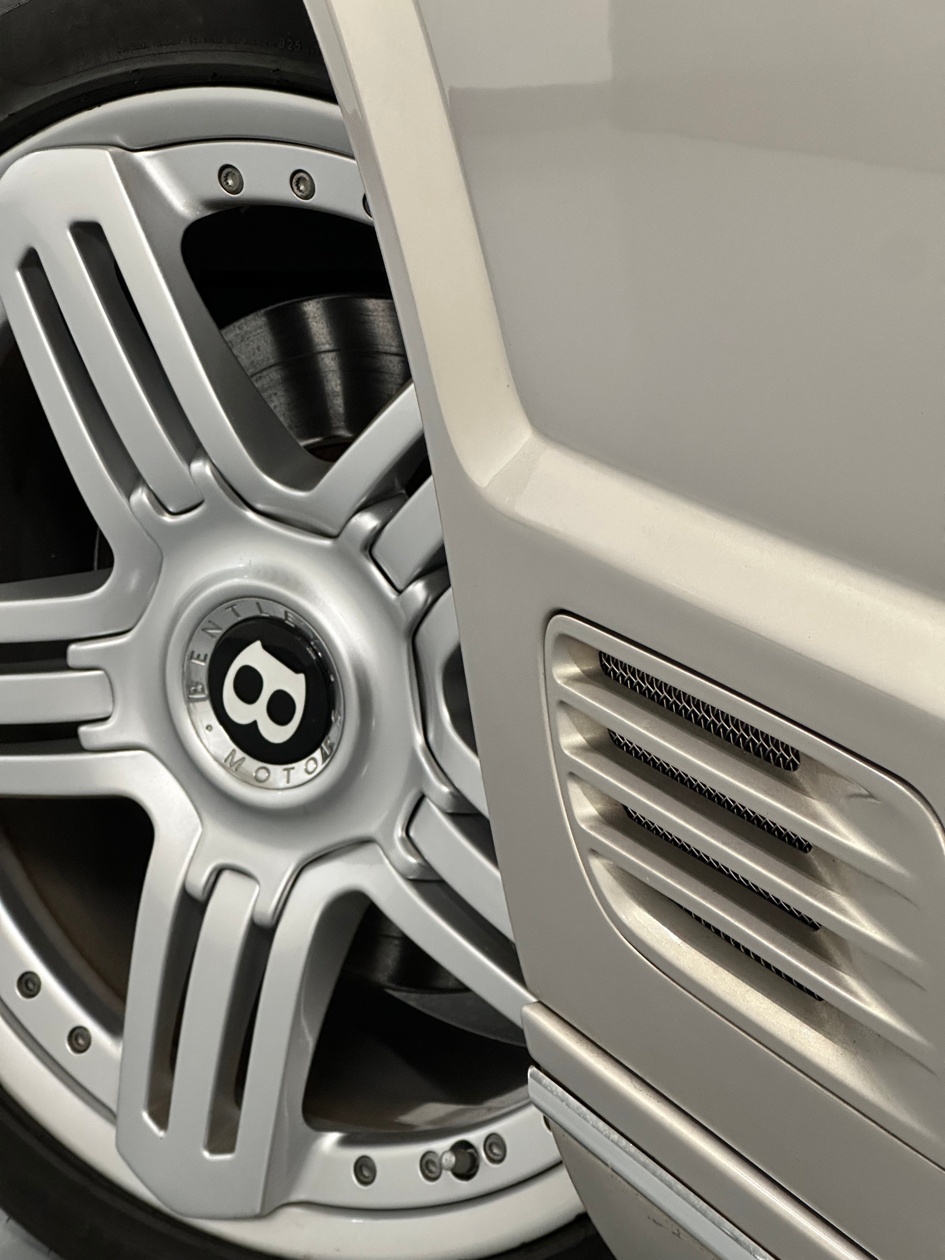 Image BENTLEY BROOKLANDS Brooklands