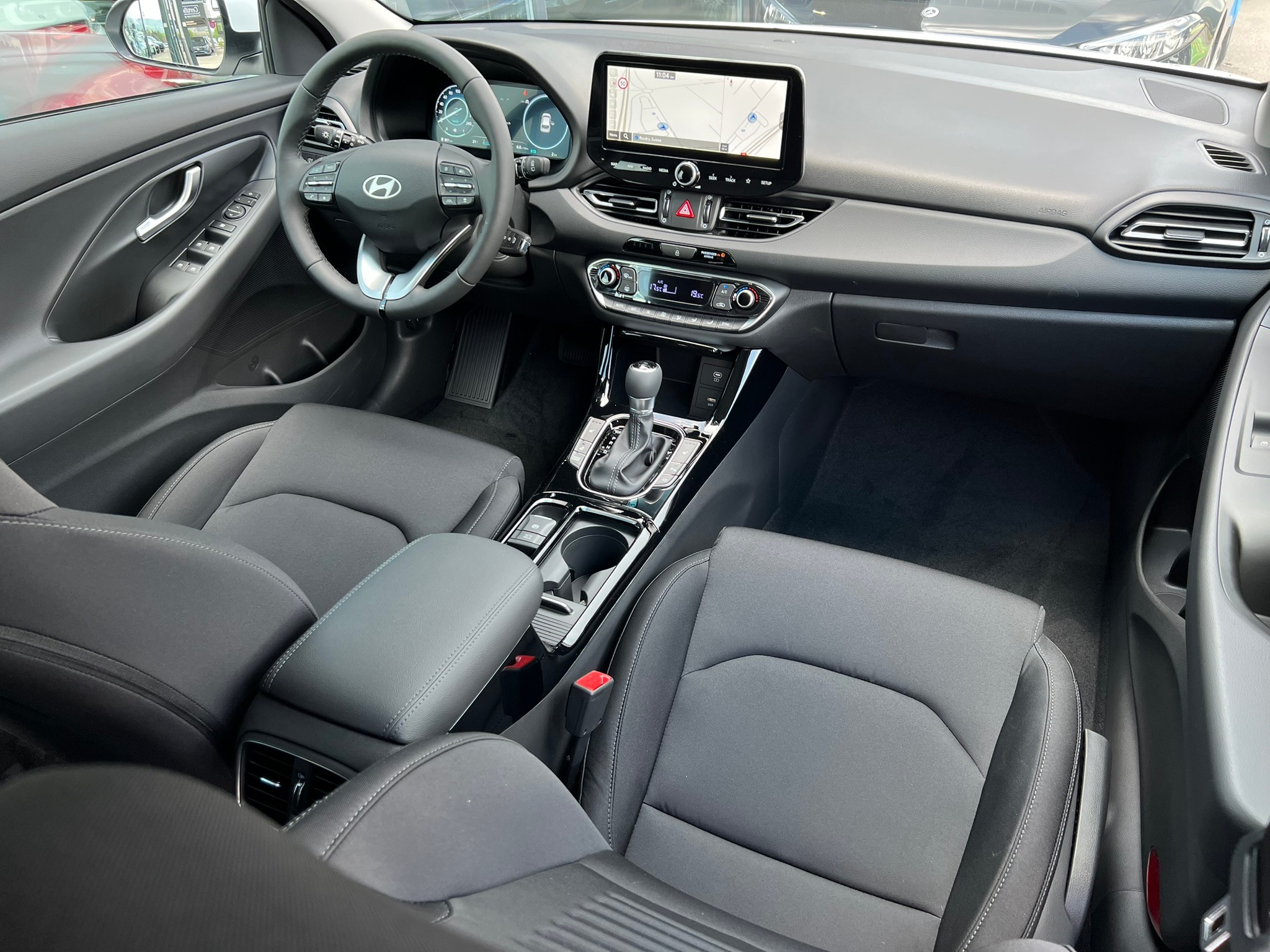 Image HYUNDAI I30 i30 1.5 T-GDi Amplia 48V MH DCT