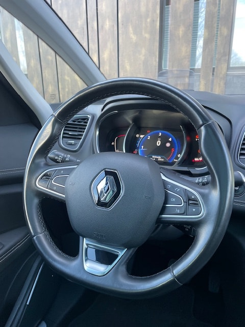 RENAULT Grand Scénic 1.6 dCi Bose EDC-image-19