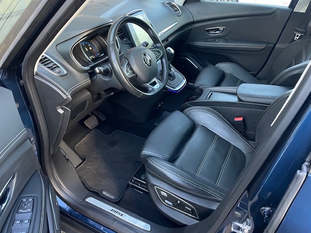 RENAULT Grand Scénic 1.6 dCi Bose EDC-image-14