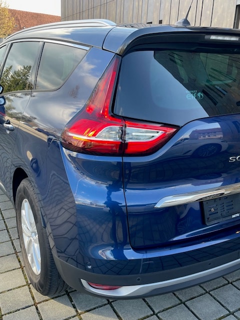 RENAULT Grand Scénic 1.6 dCi Bose EDC-image-7