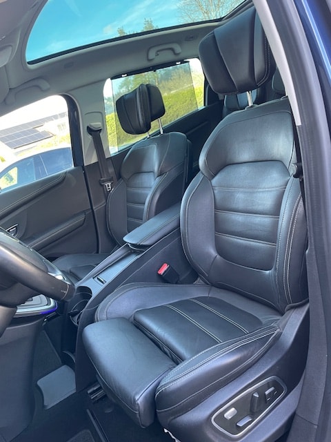 RENAULT Grand Scénic 1.6 dCi Bose EDC-image-16