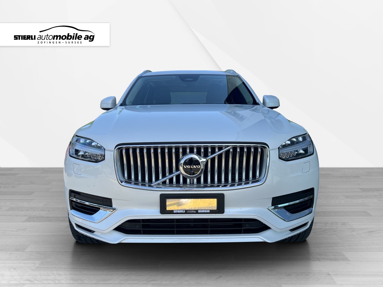 VOLVO XC90 2.0 T8 TE Ultimate Bright 7P. eAWD-showroom-element-1